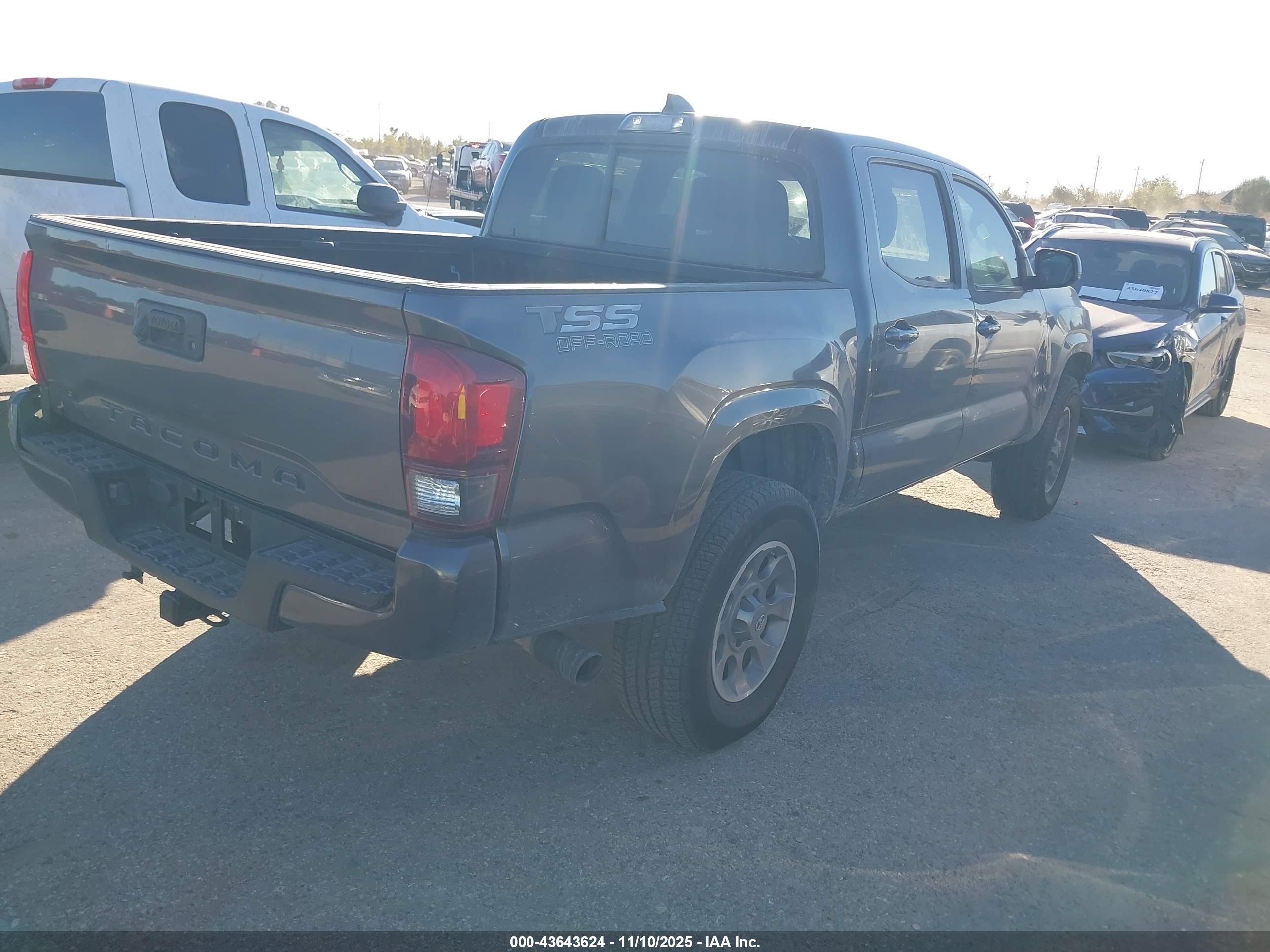 TOYOTA TACOMA image 4