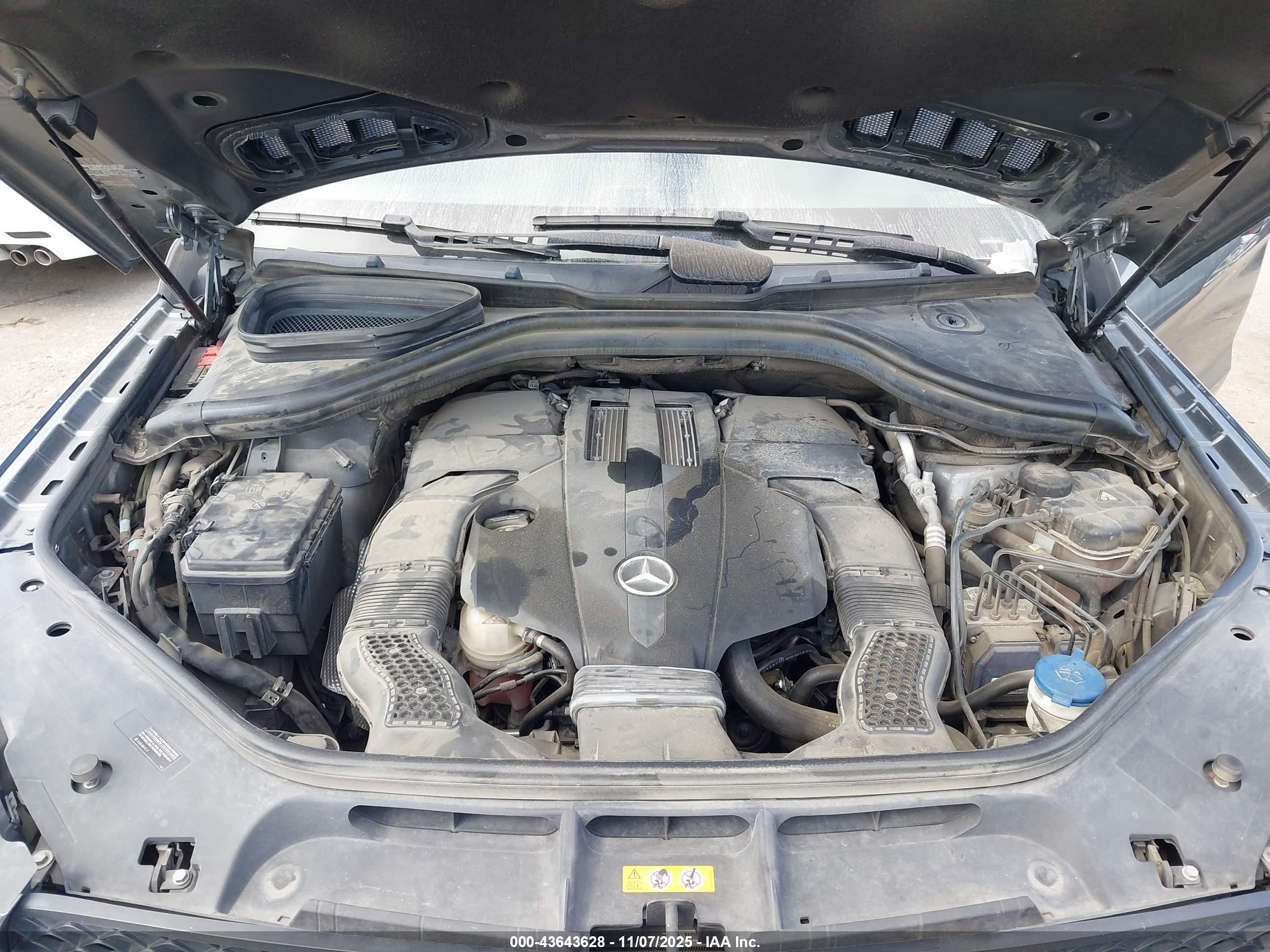 MERCEDES-BENZ GLS image 10