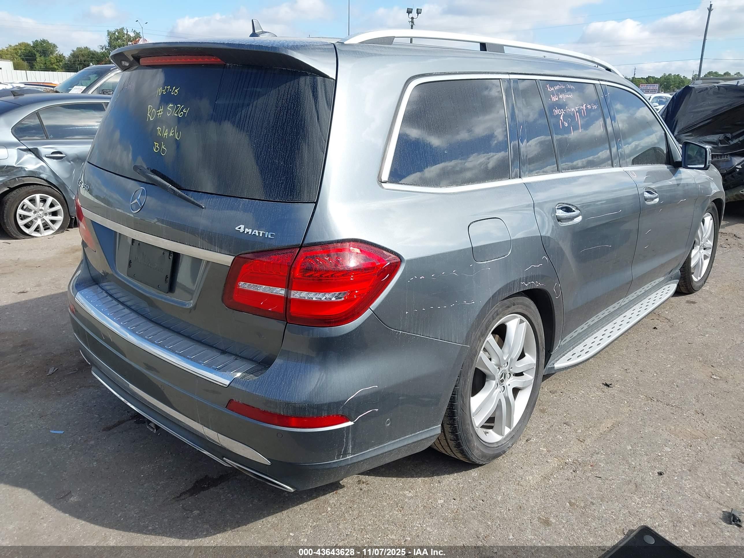 MERCEDES-BENZ GLS image 4
