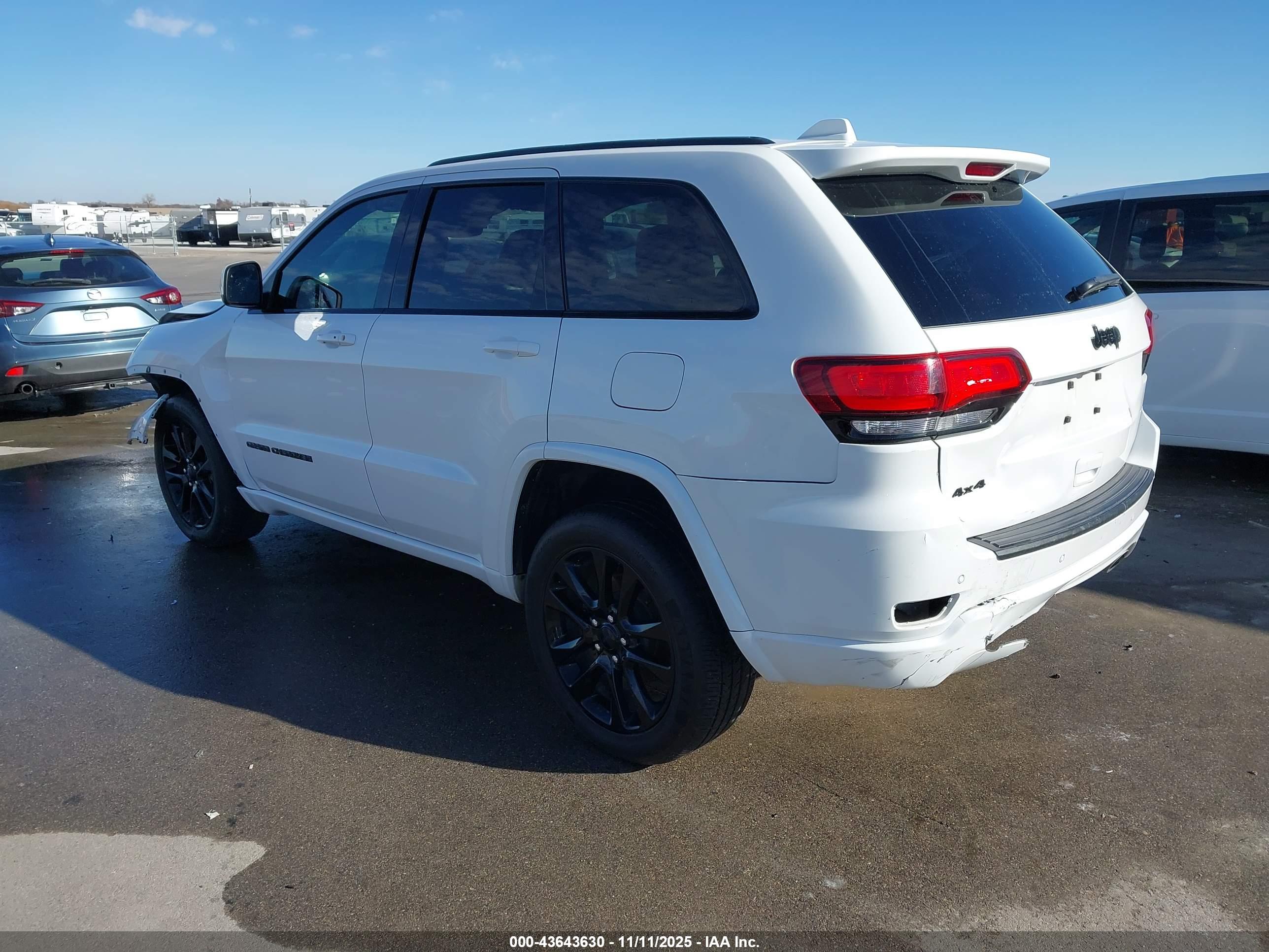 JEEP GRAND image 3