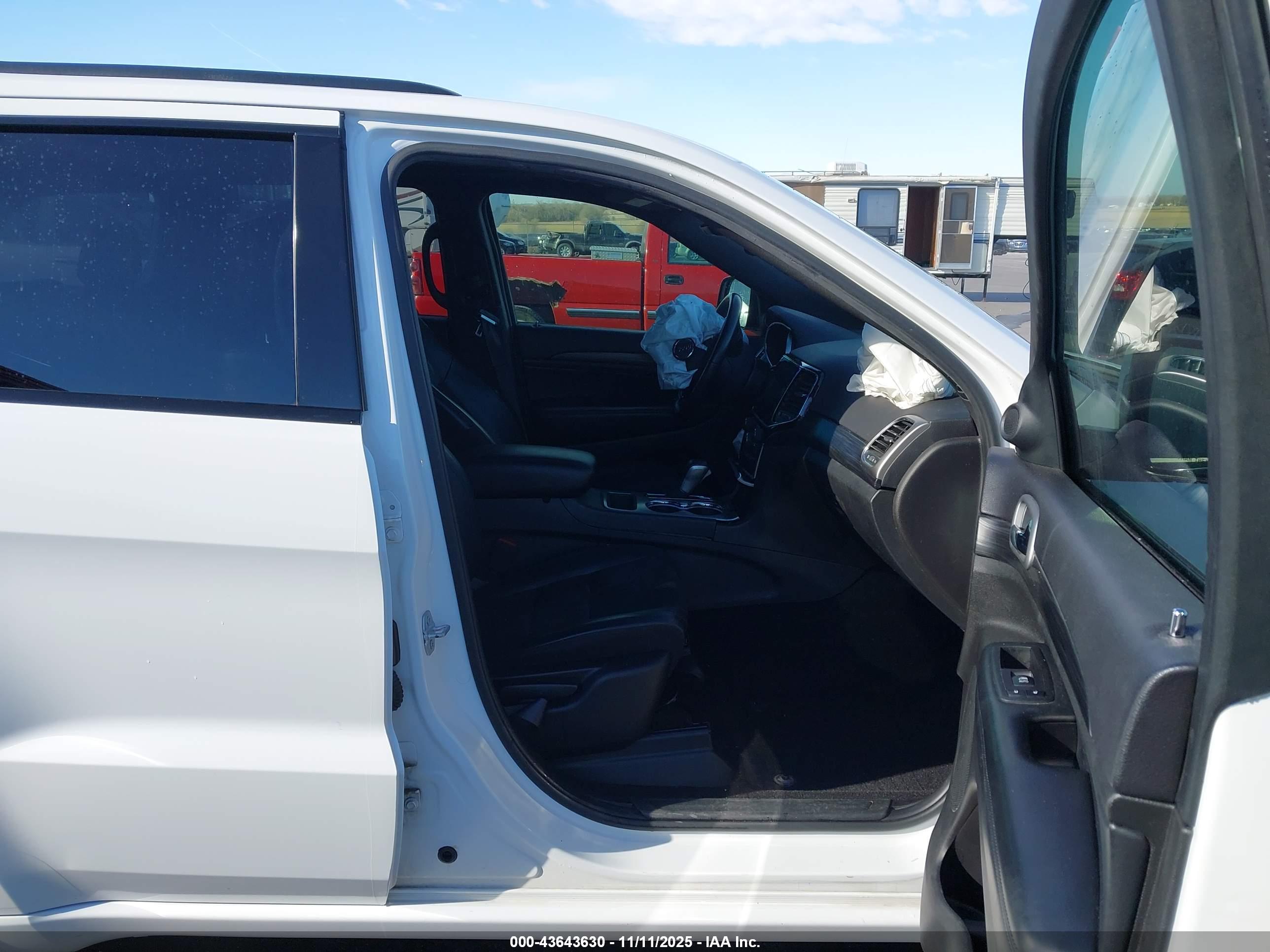 JEEP GRAND image 5