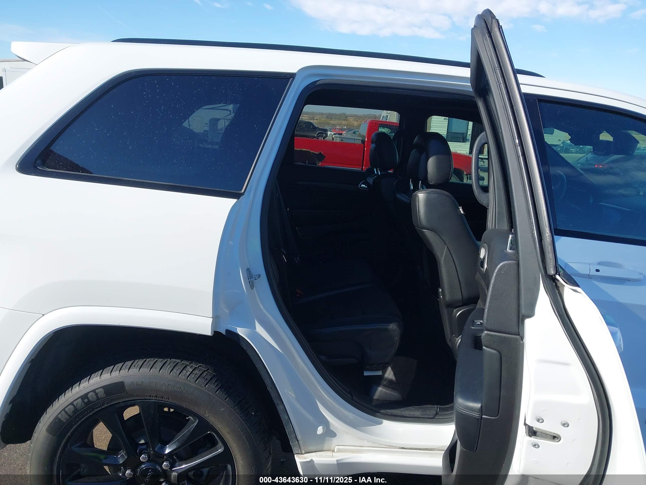 JEEP GRAND image 8