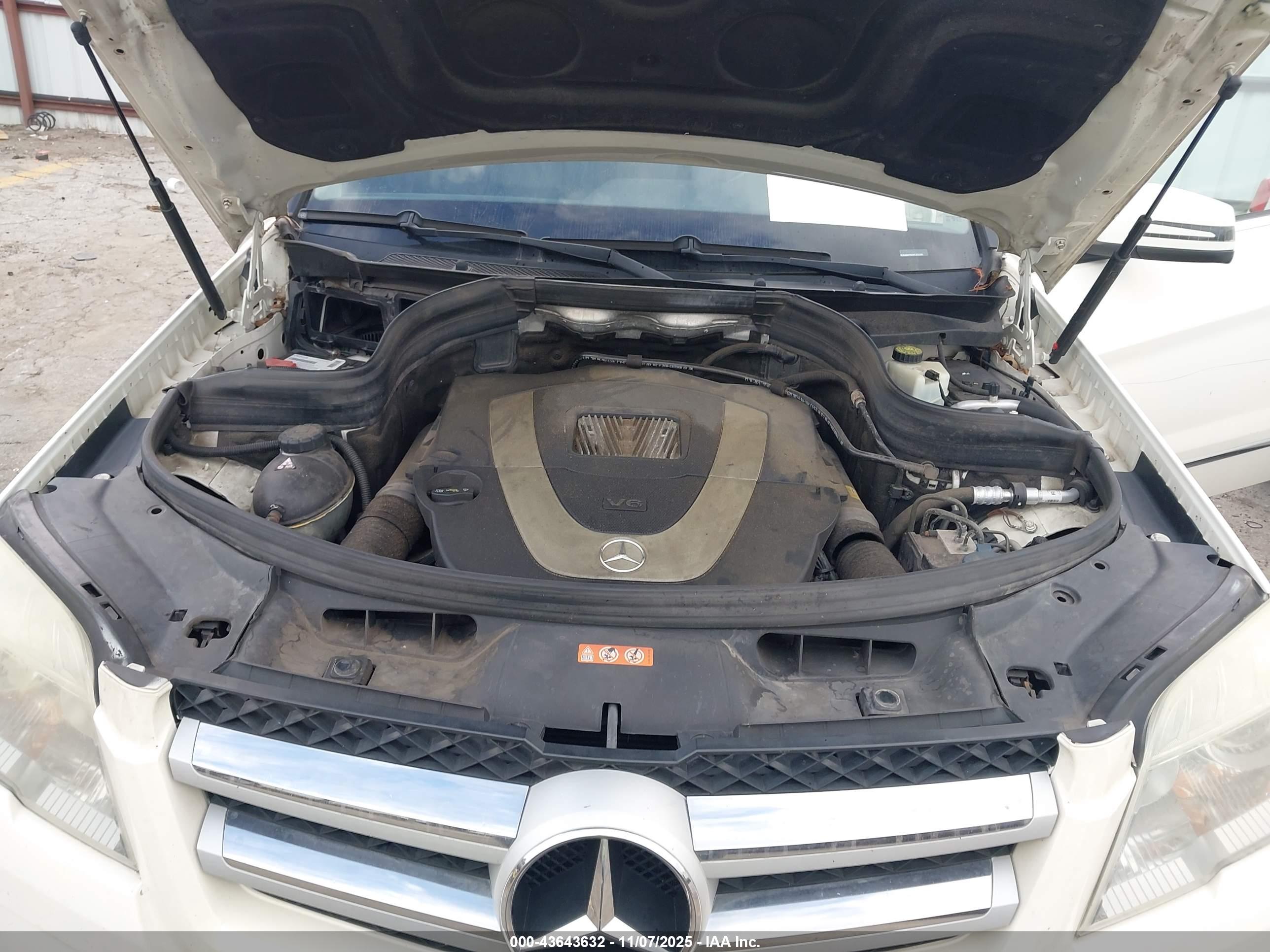 MERCEDES-BENZ GLK image 10