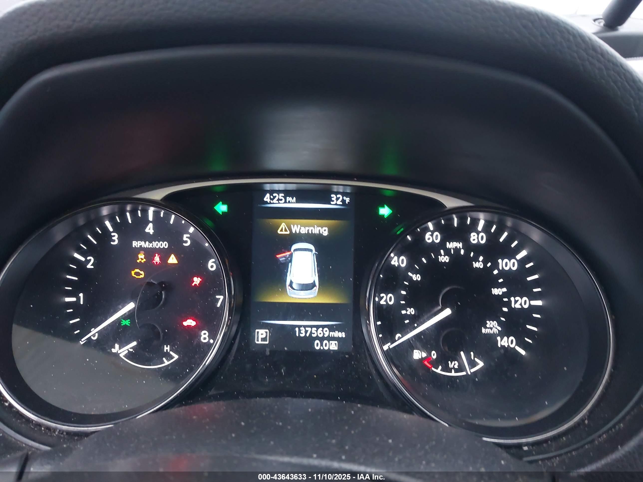 NISSAN ROGUE image 7