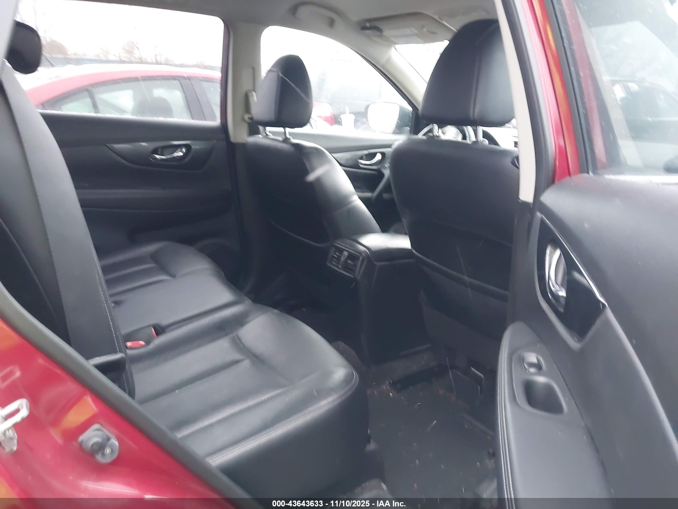 NISSAN ROGUE image 8