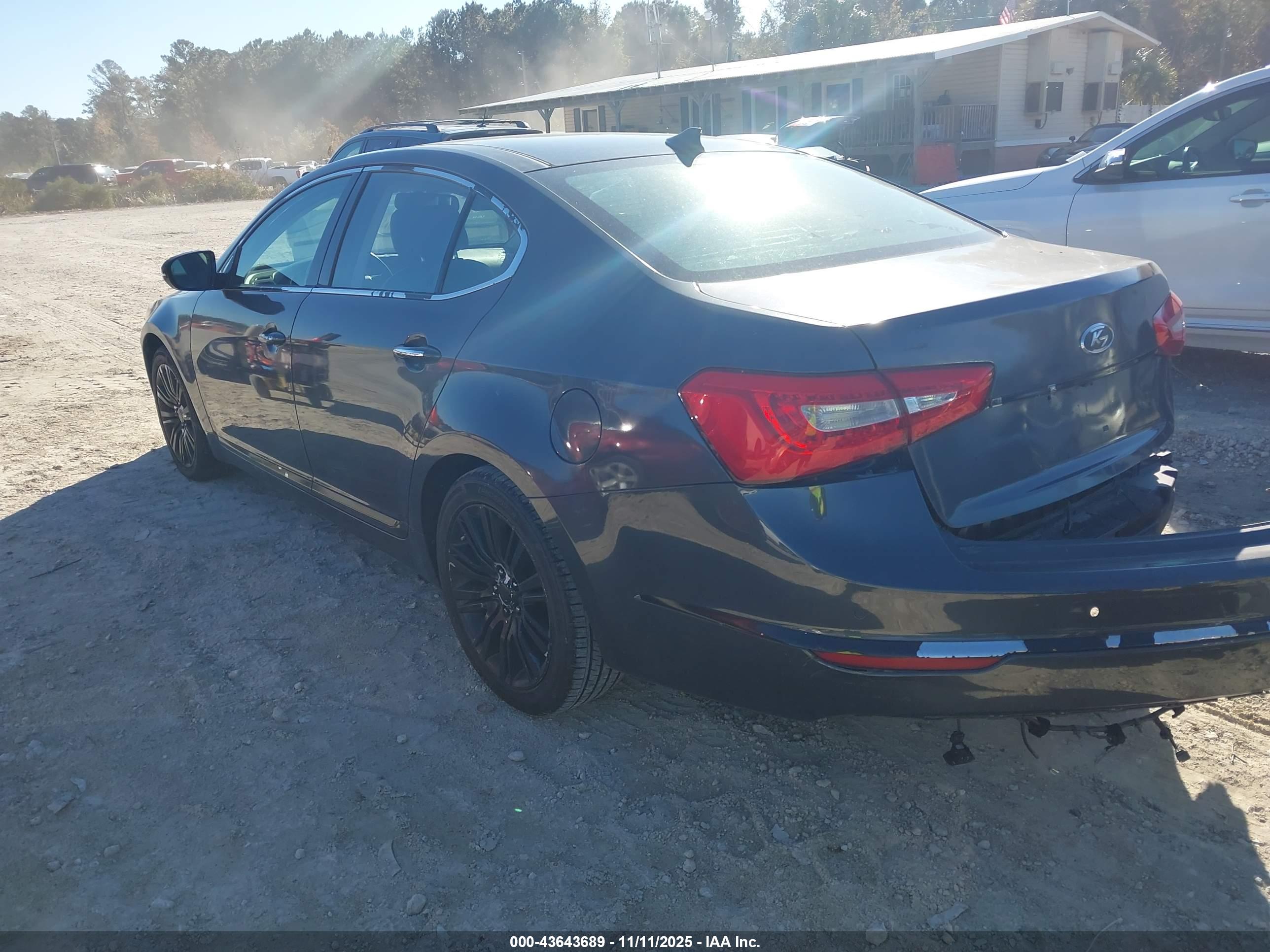 KIA CADENZA image 3