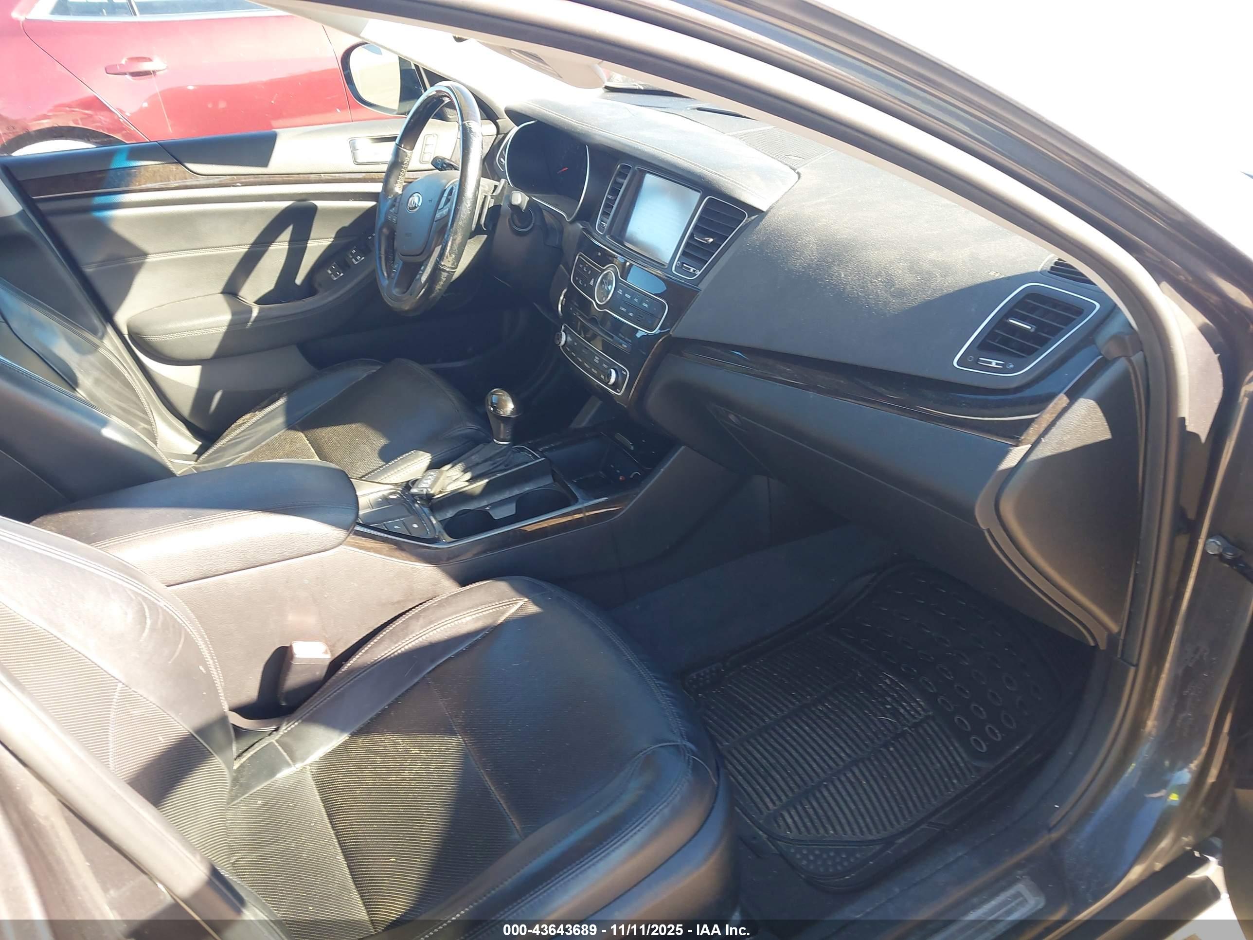 KIA CADENZA image 5