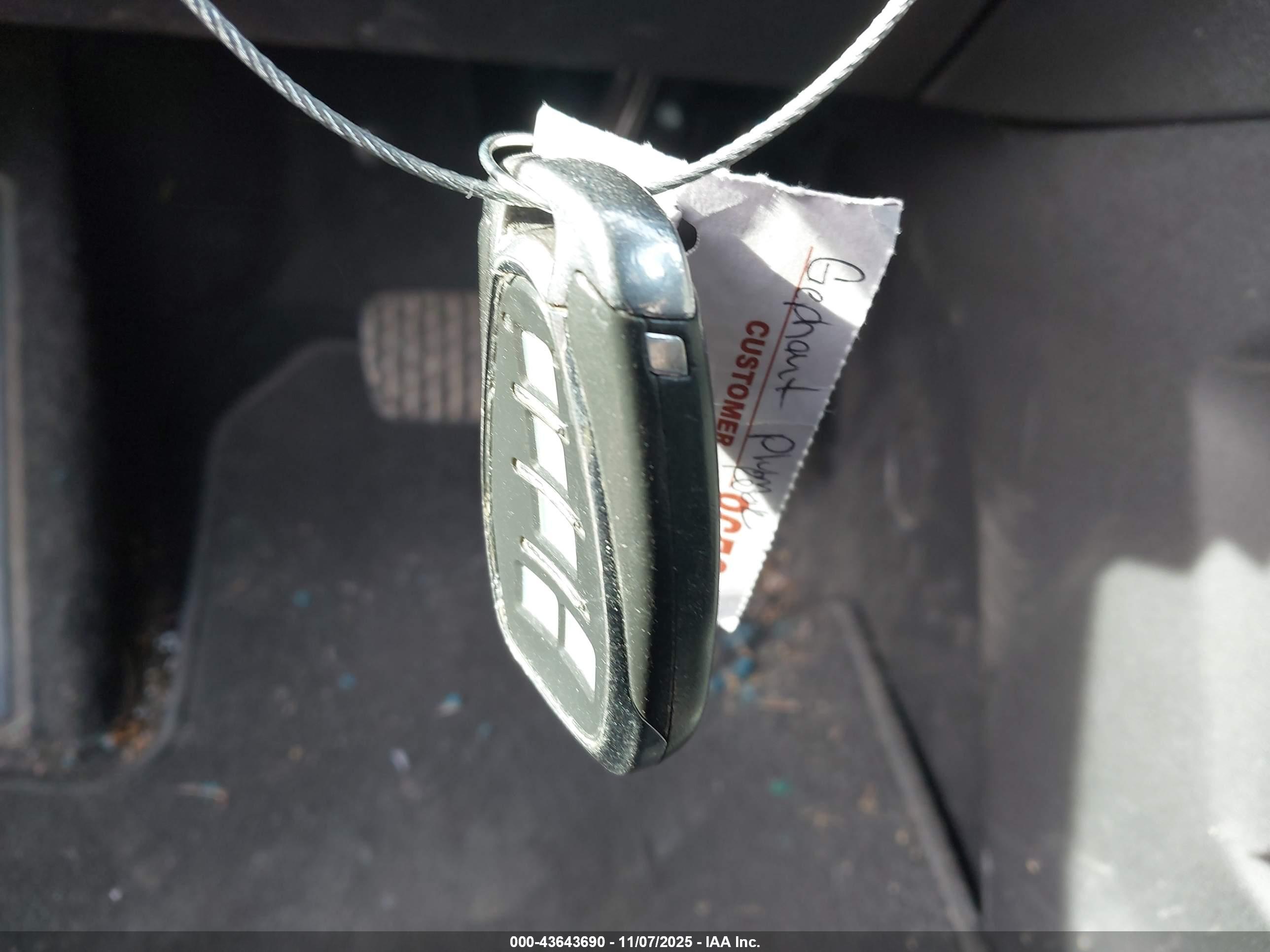 CHEVROLET EQUINOX image 11