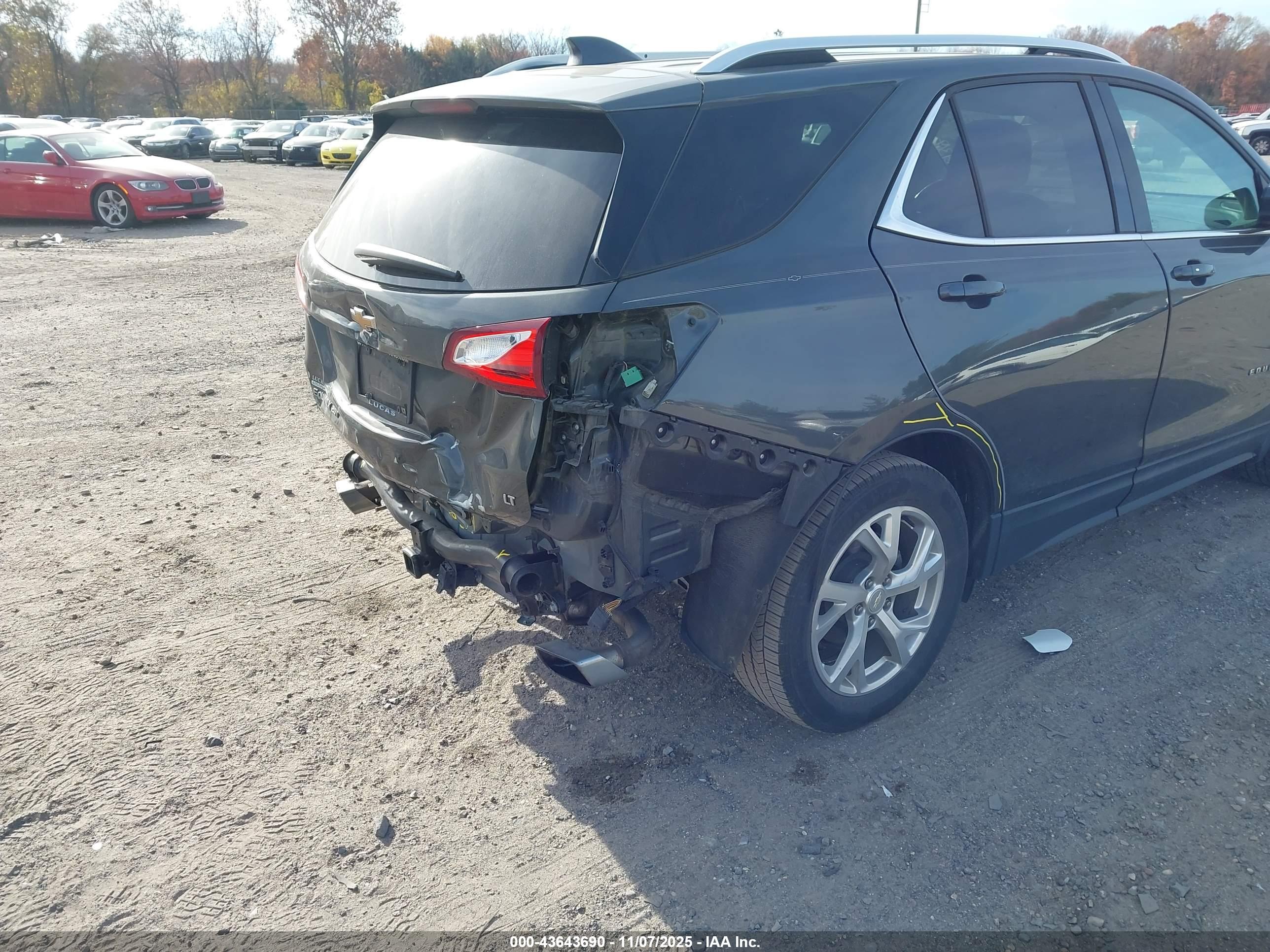 CHEVROLET EQUINOX image 6