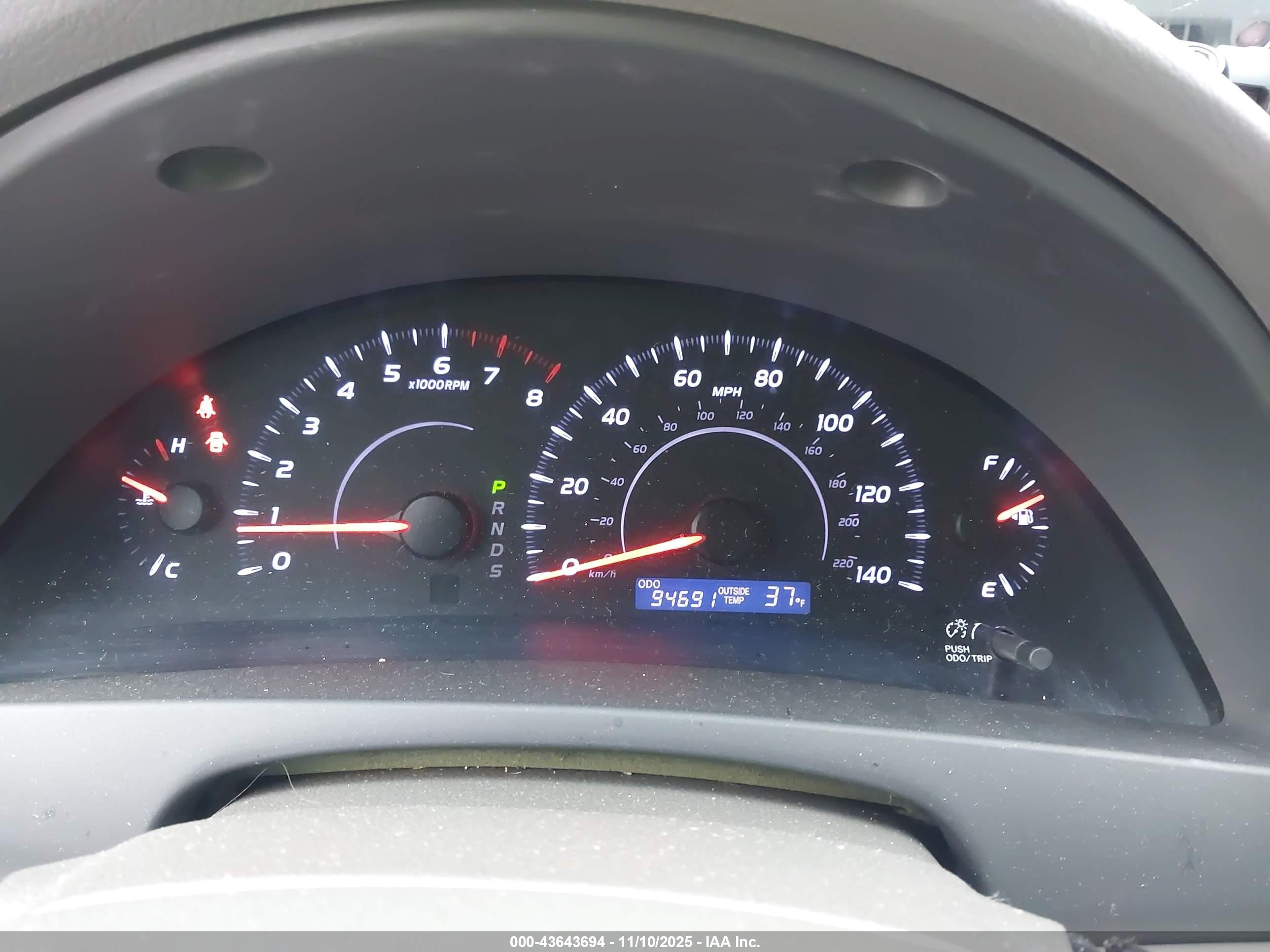 TOYOTA CAMRY image 7