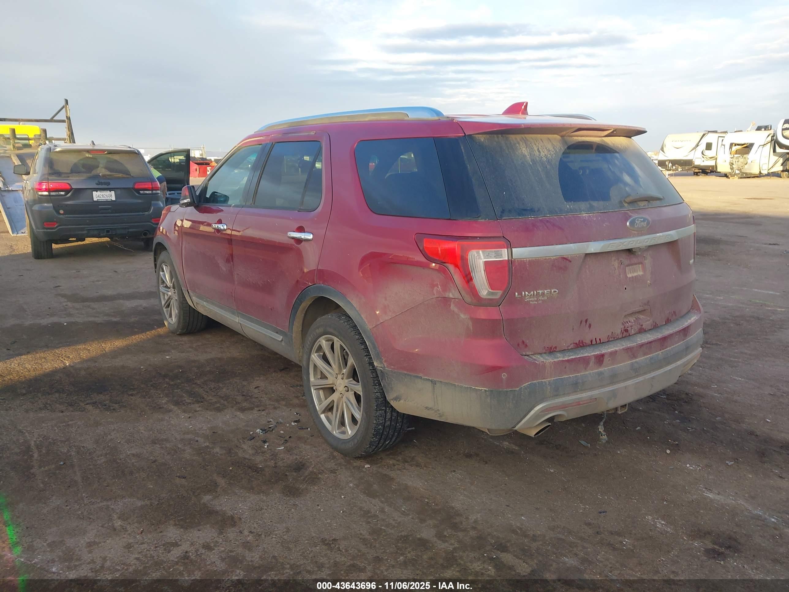 FORD EXPLORER image 3