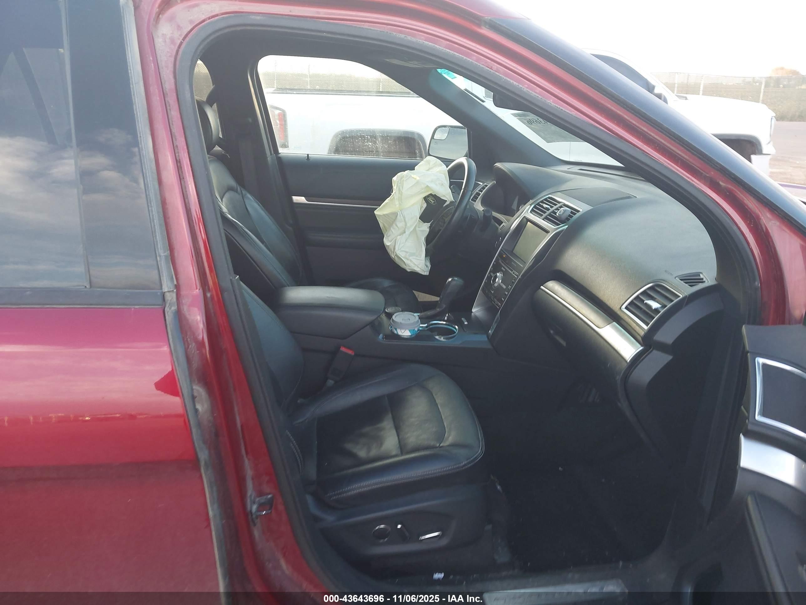 FORD EXPLORER image 5