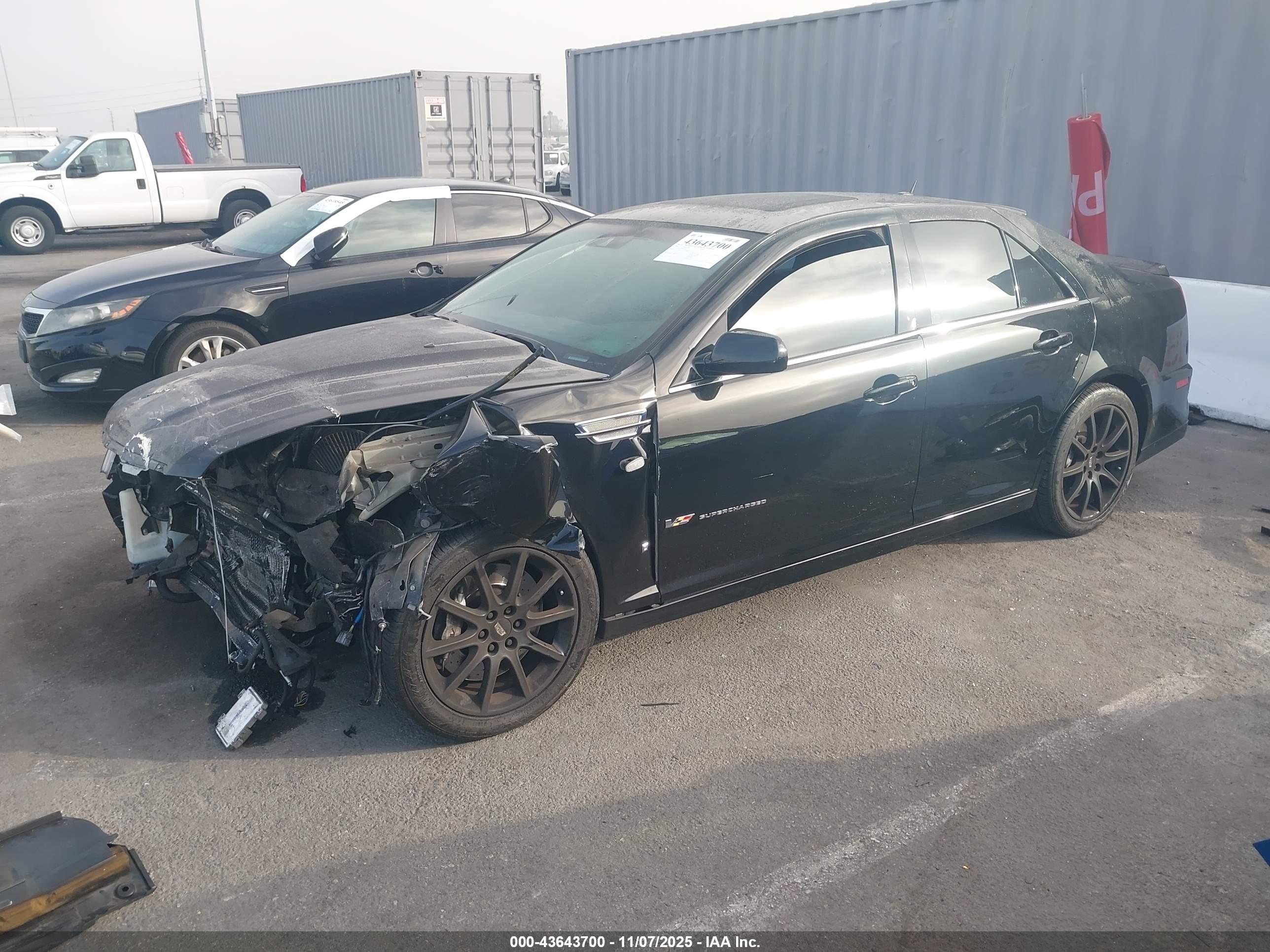 CADILLAC STS-V image 2