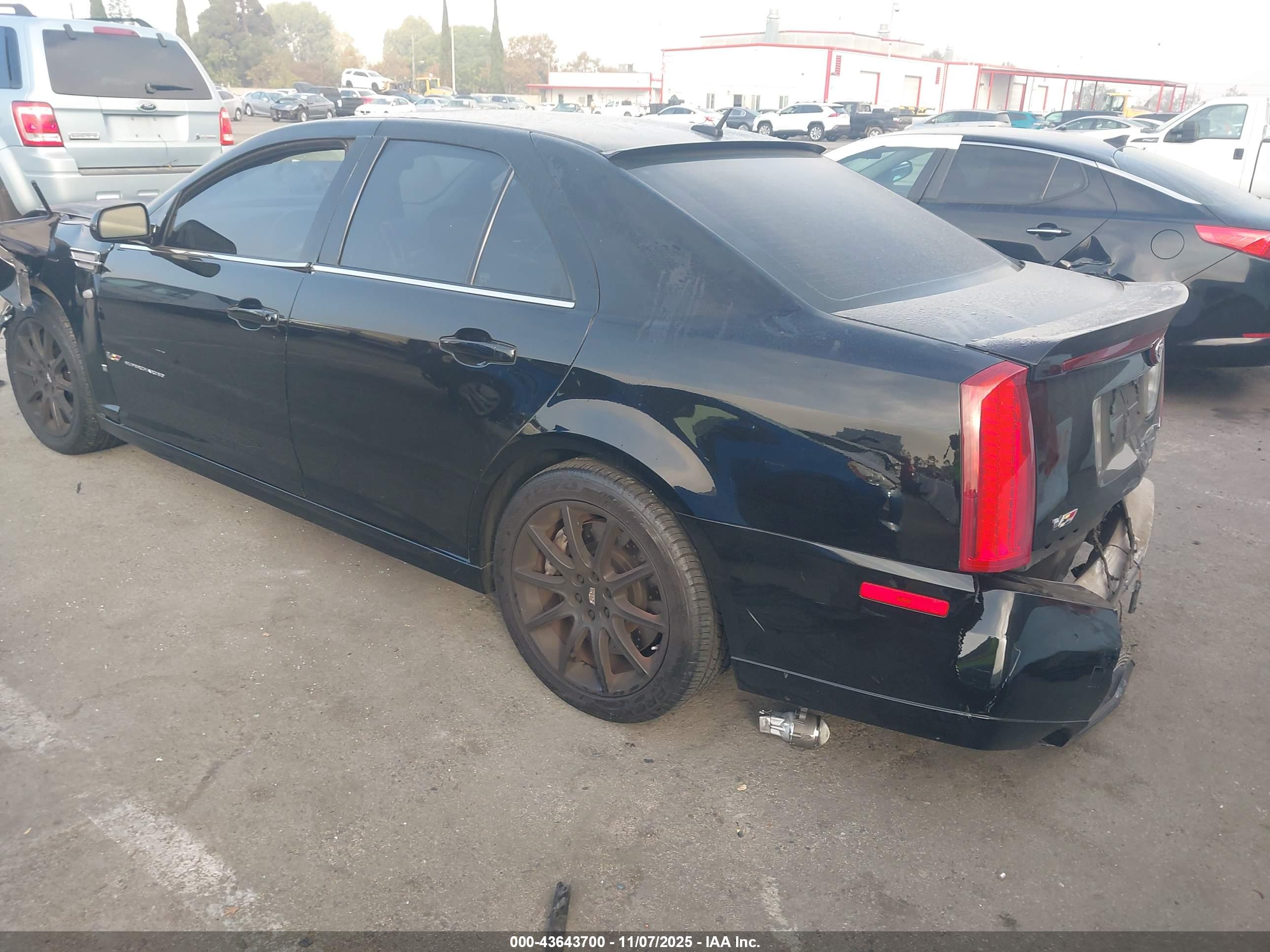 CADILLAC STS-V image 3