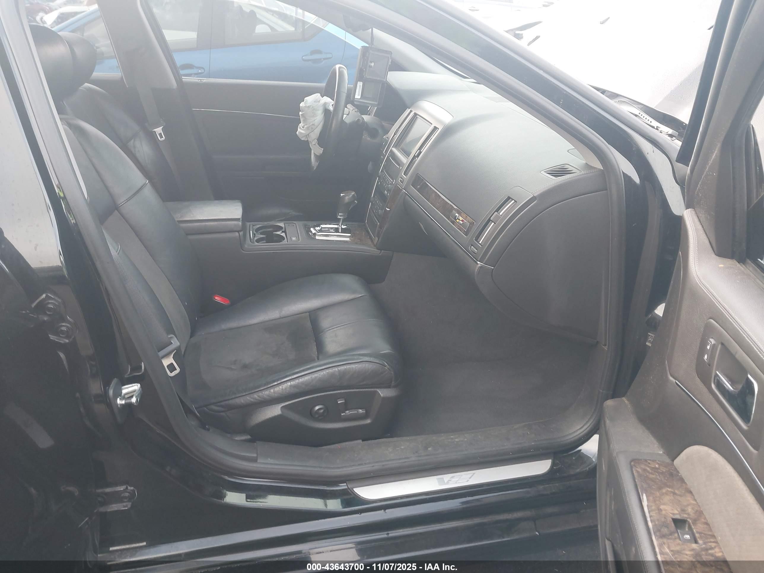 CADILLAC STS-V image 5
