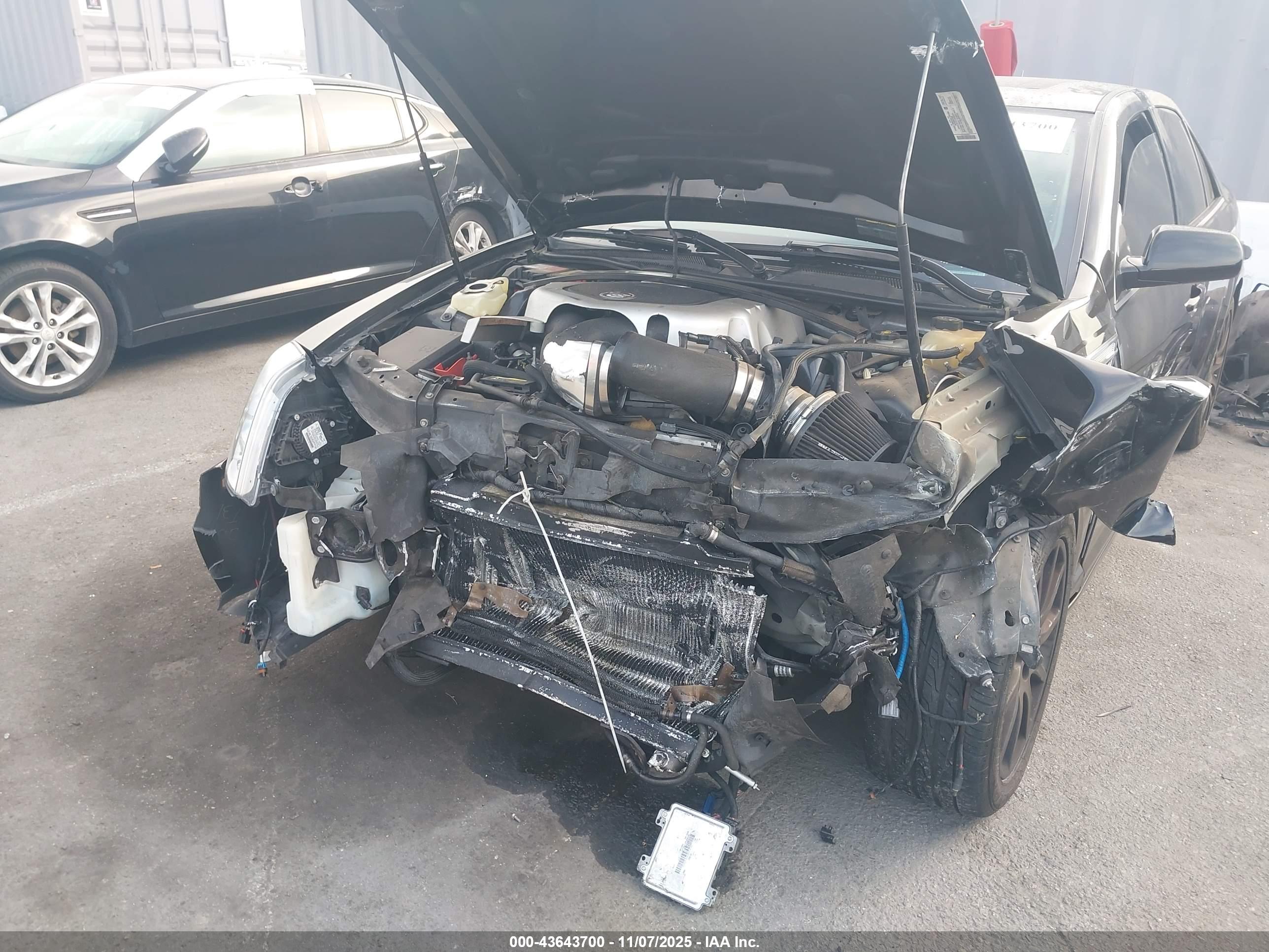 CADILLAC STS-V image 6