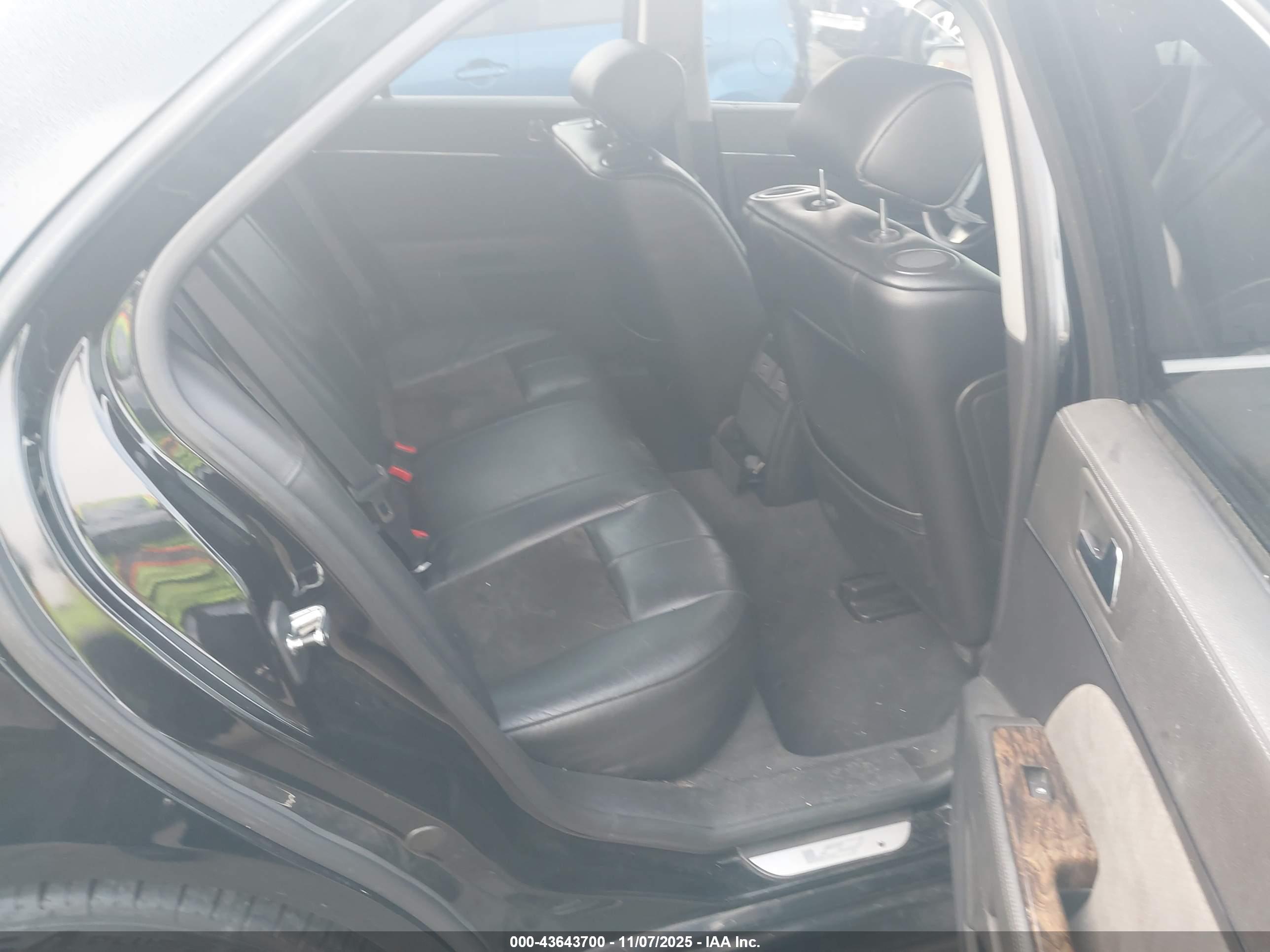 CADILLAC STS-V image 8