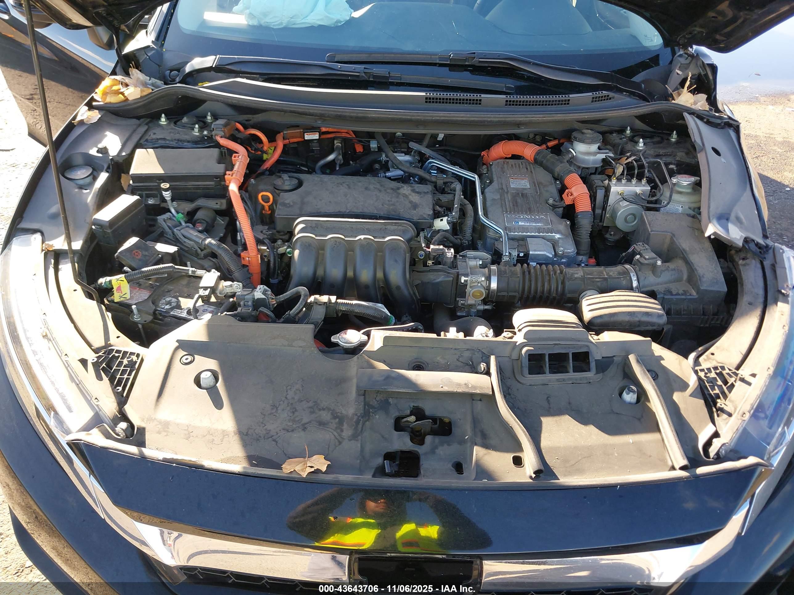 HONDA CLARITY image 10