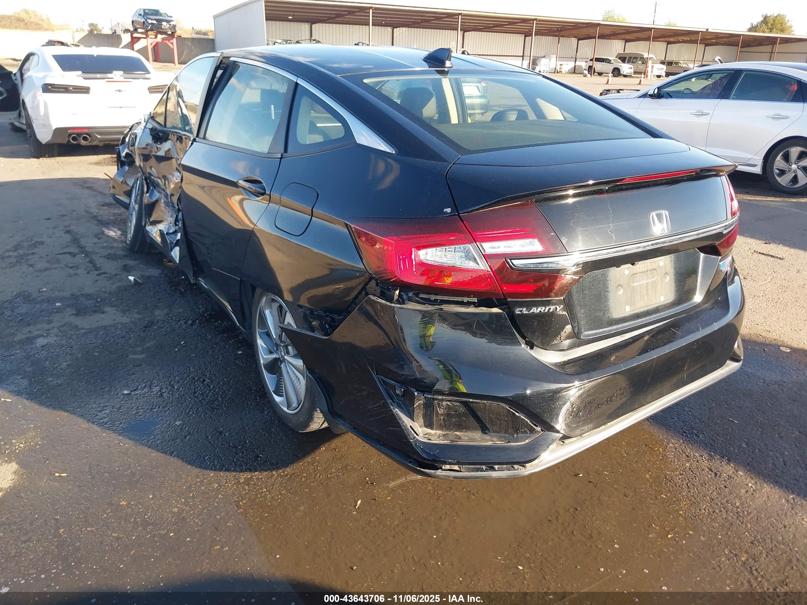 HONDA CLARITY image 3