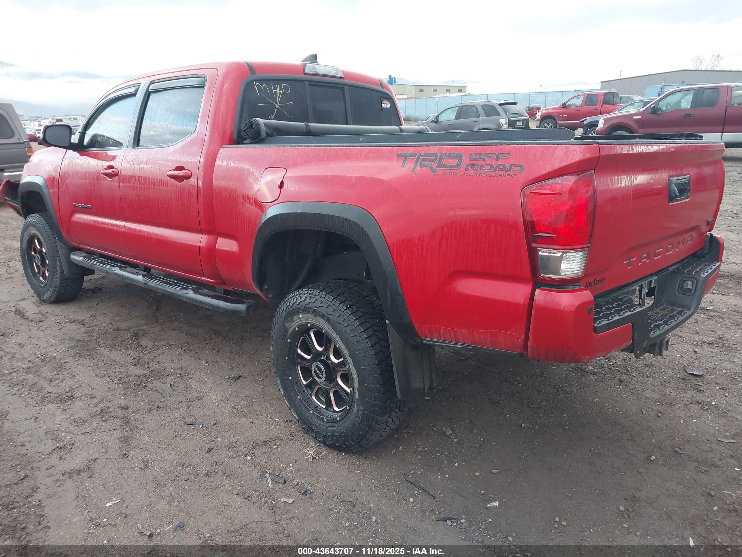 TOYOTA TACOMA image 3