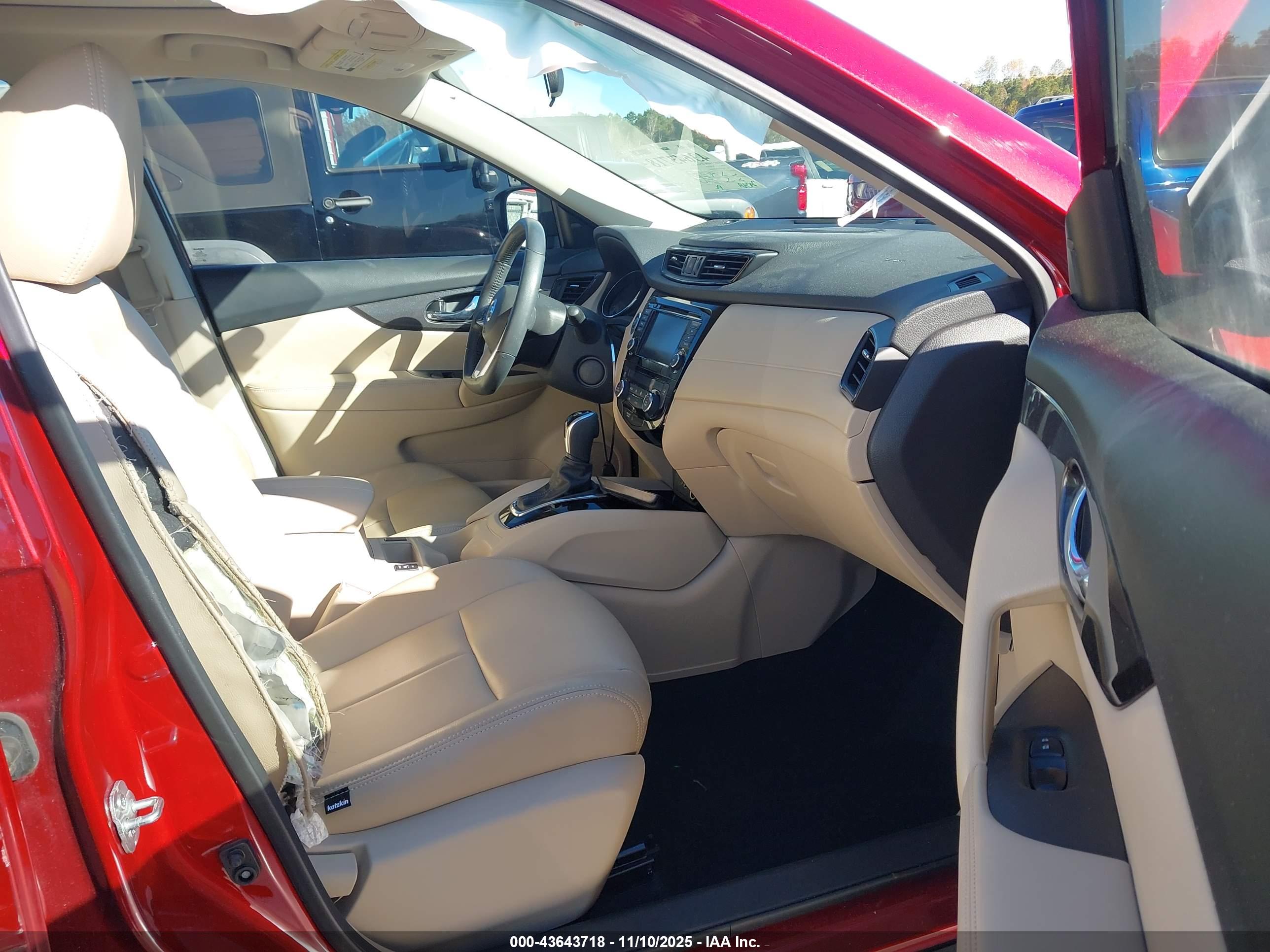NISSAN ROGUE image 5