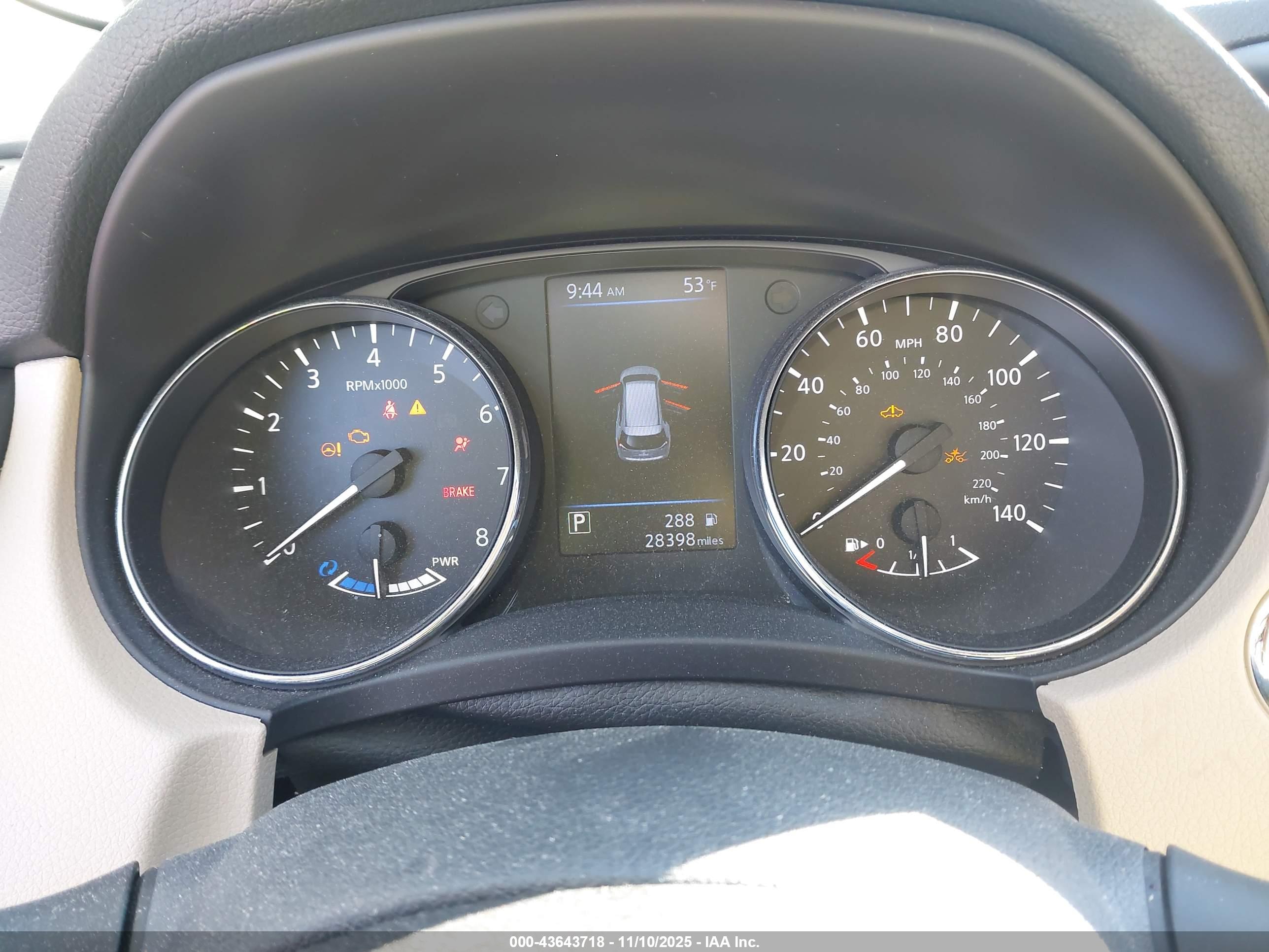 NISSAN ROGUE image 7