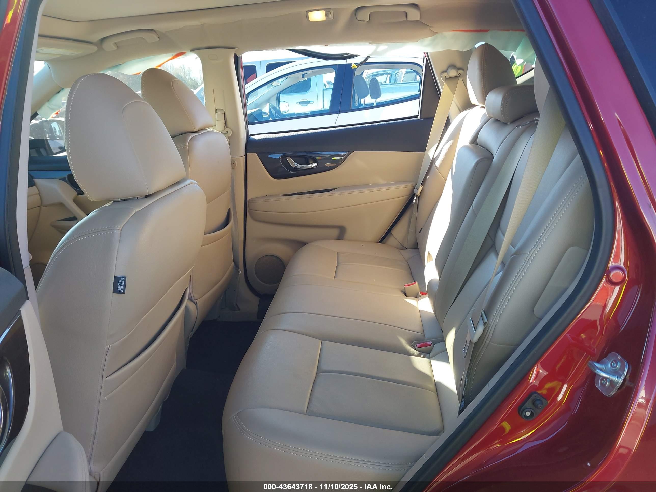 NISSAN ROGUE image 8