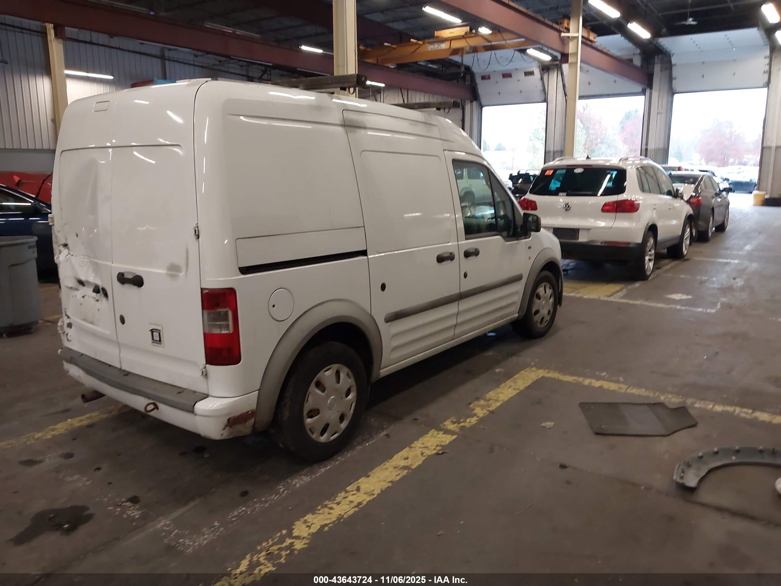 FORD TRANSIT image 4