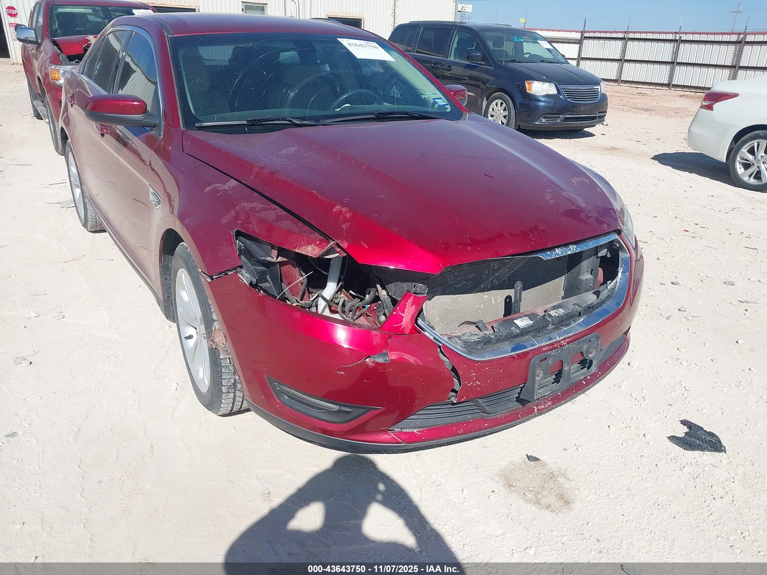 FORD TAURUS image 6