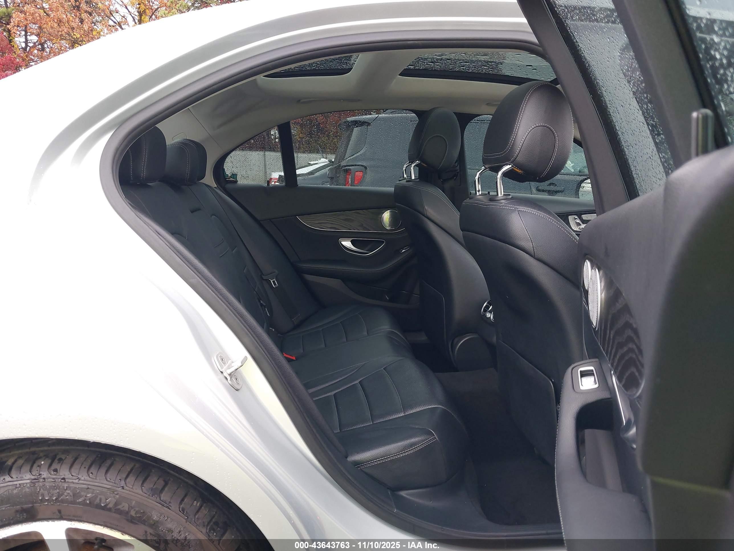 MERCEDES-BENZ C image 8