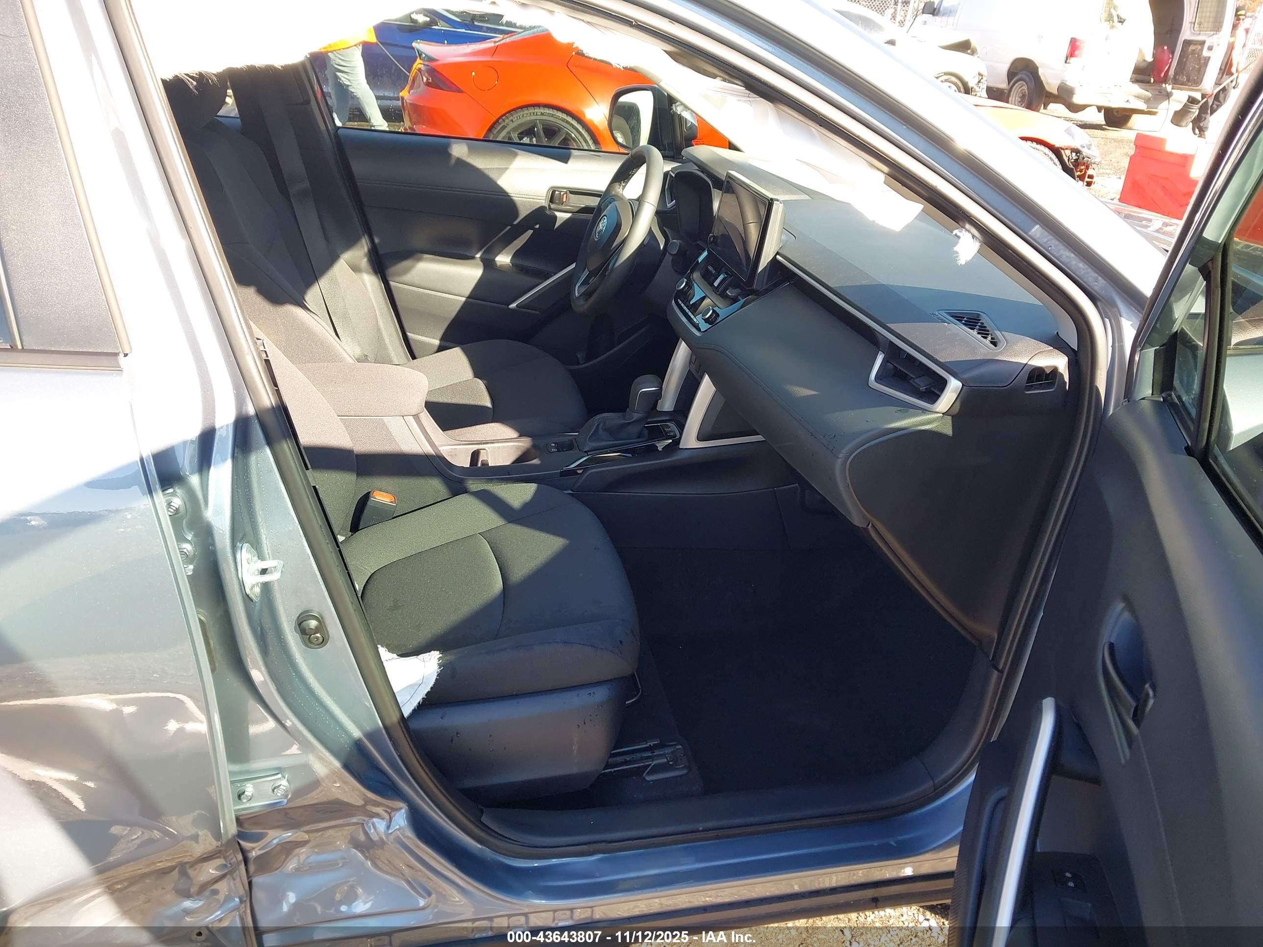 TOYOTA COROLLA image 5
