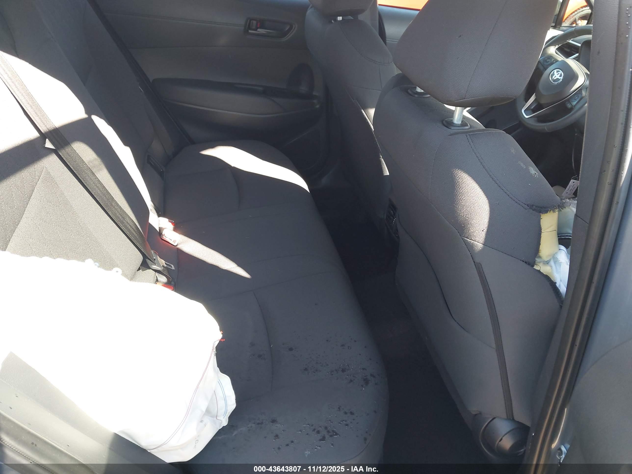 TOYOTA COROLLA image 8
