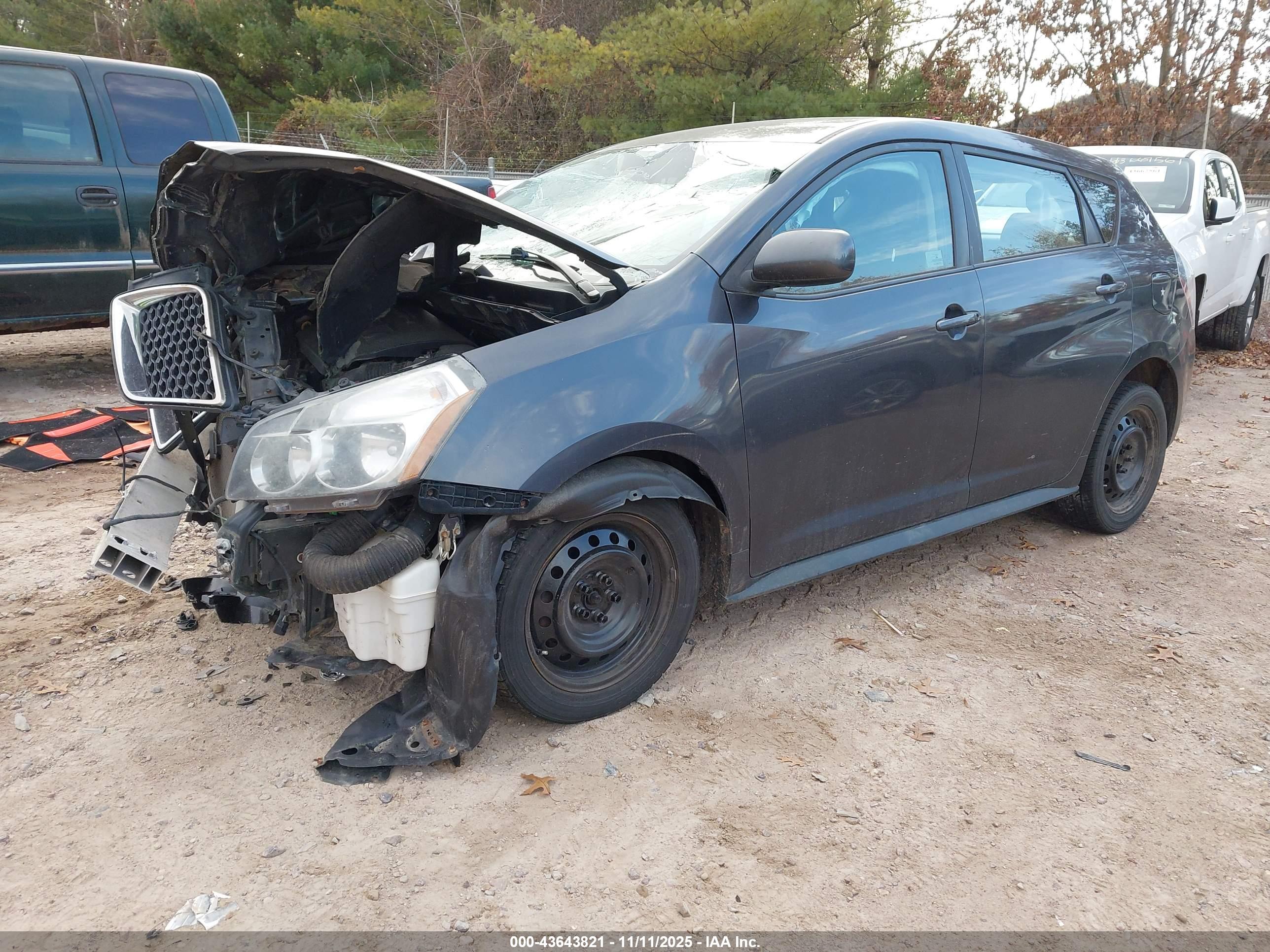 PONTIAC VIBE image 2