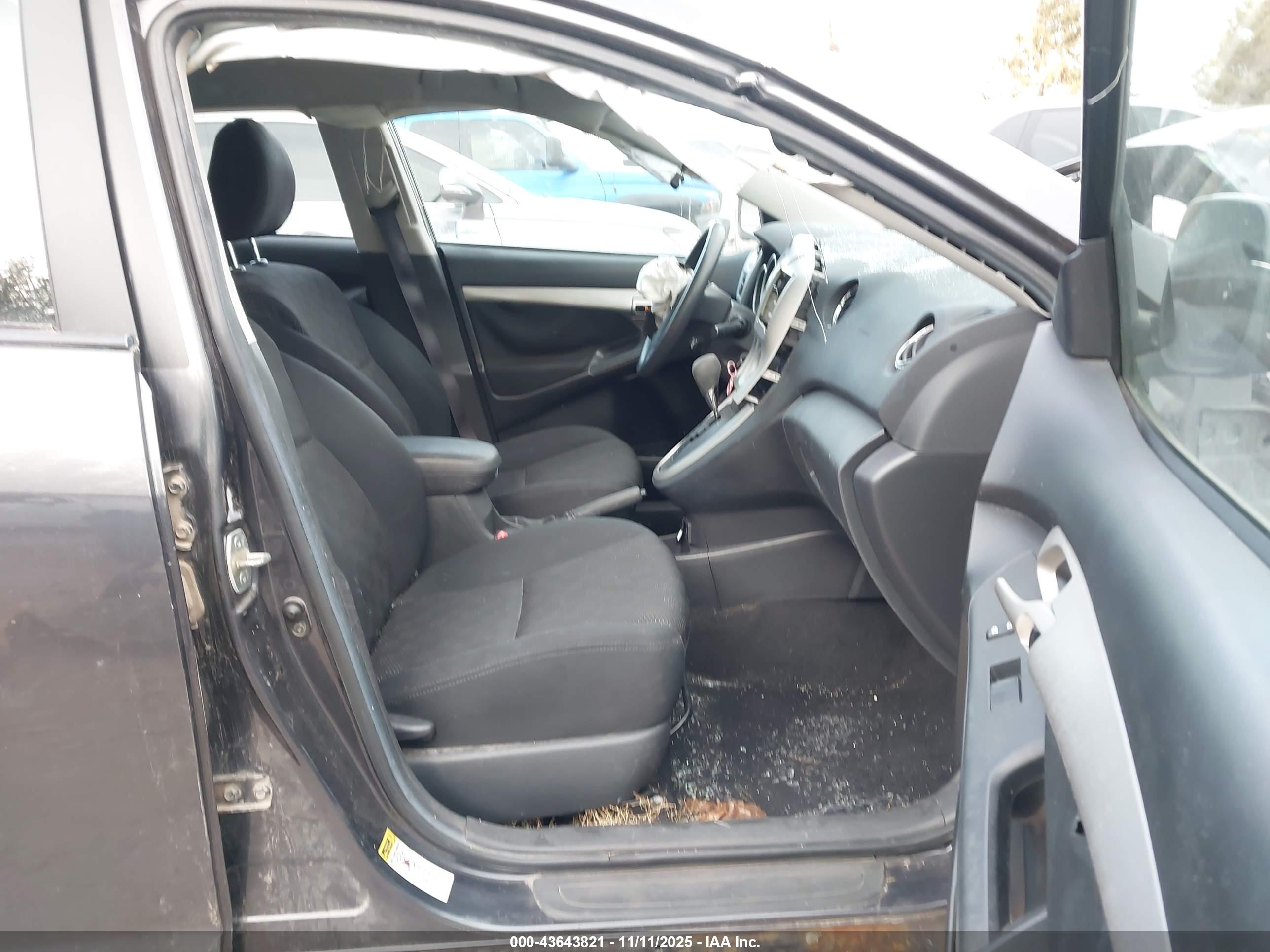 PONTIAC VIBE image 5