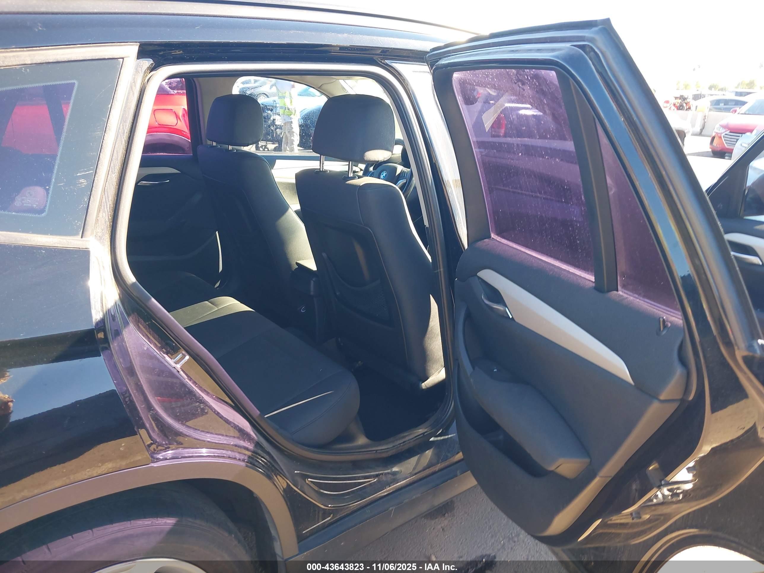 BMW X1 image 8