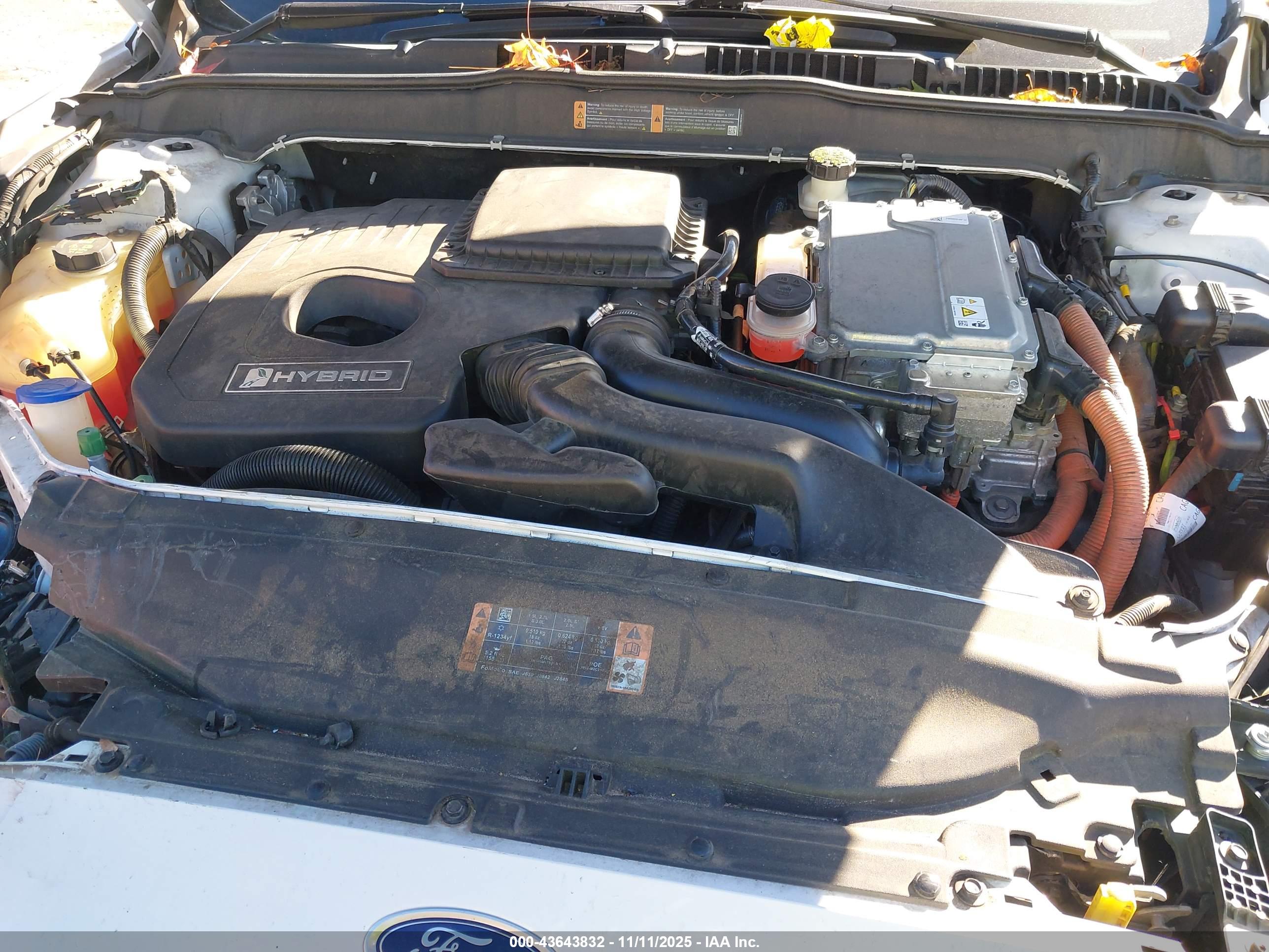 FORD FUSION image 10