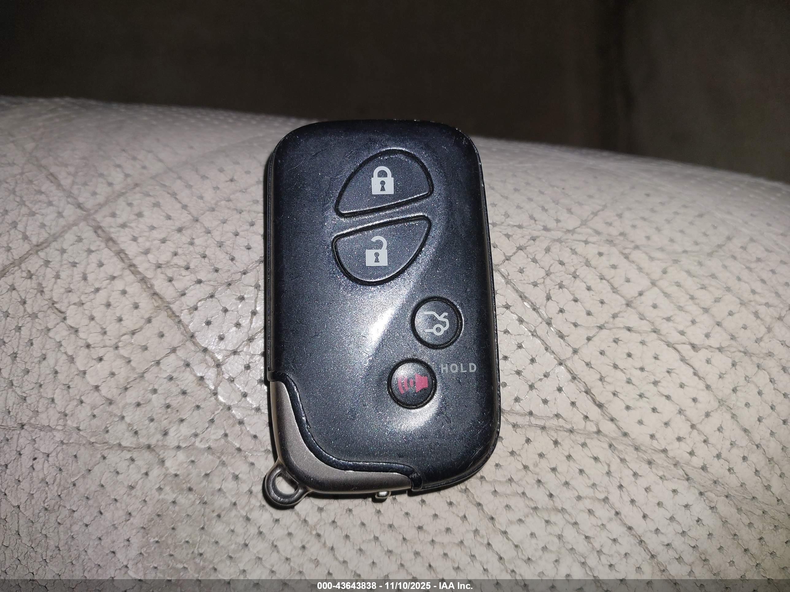 LEXUS ES image 11