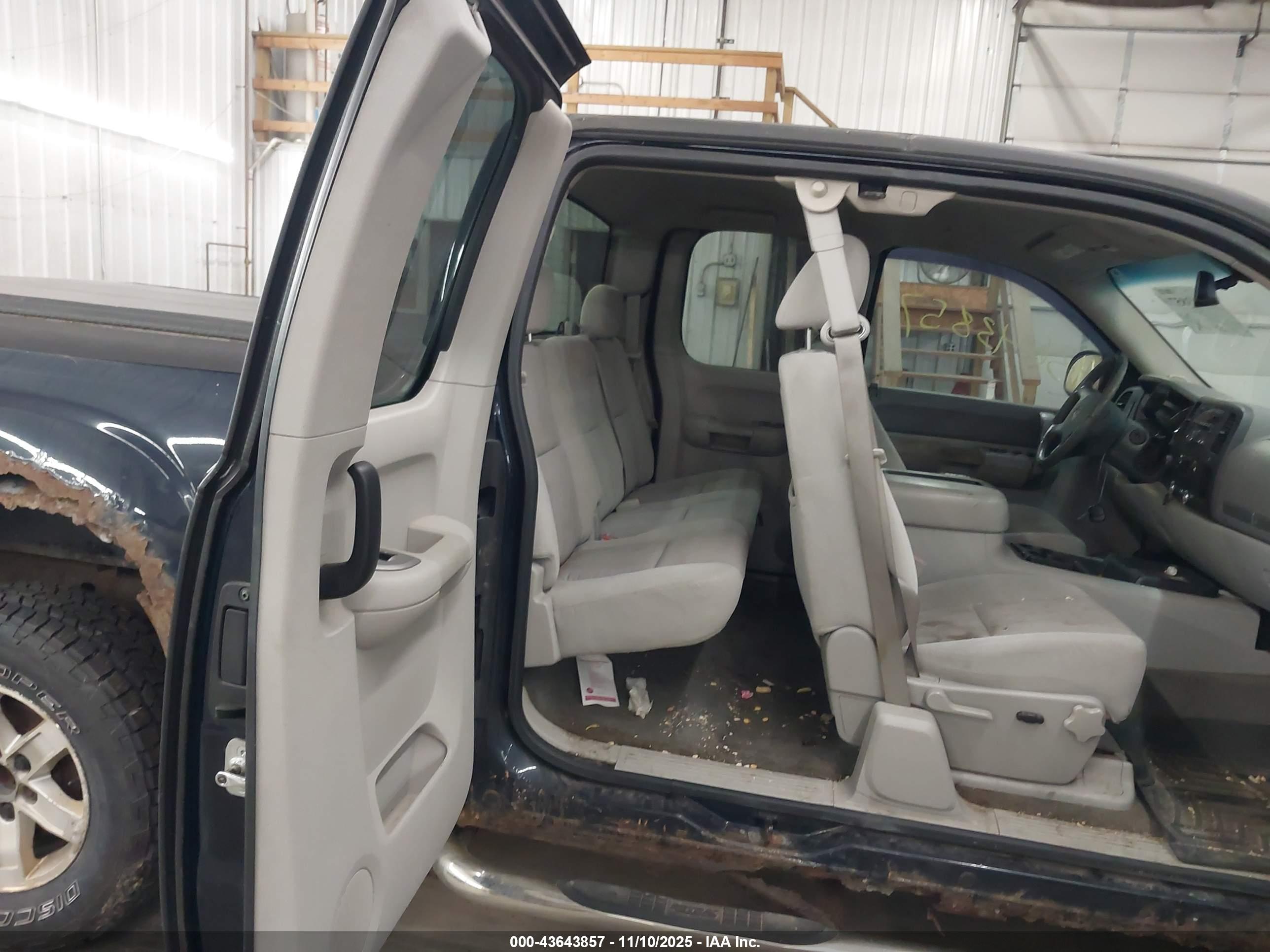 GMC SIERRA image 8