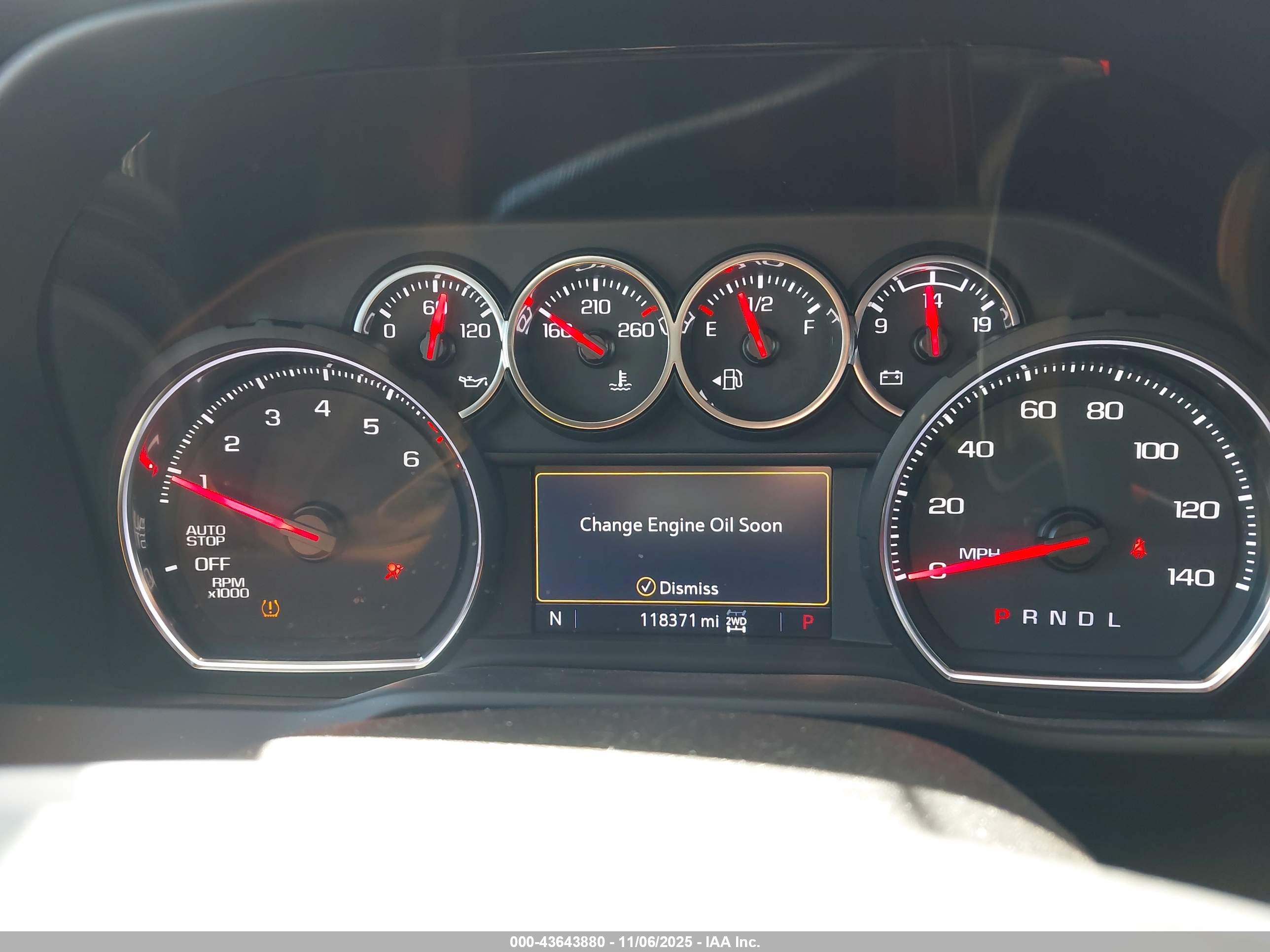 CHEVROLET SILVERADO image 7