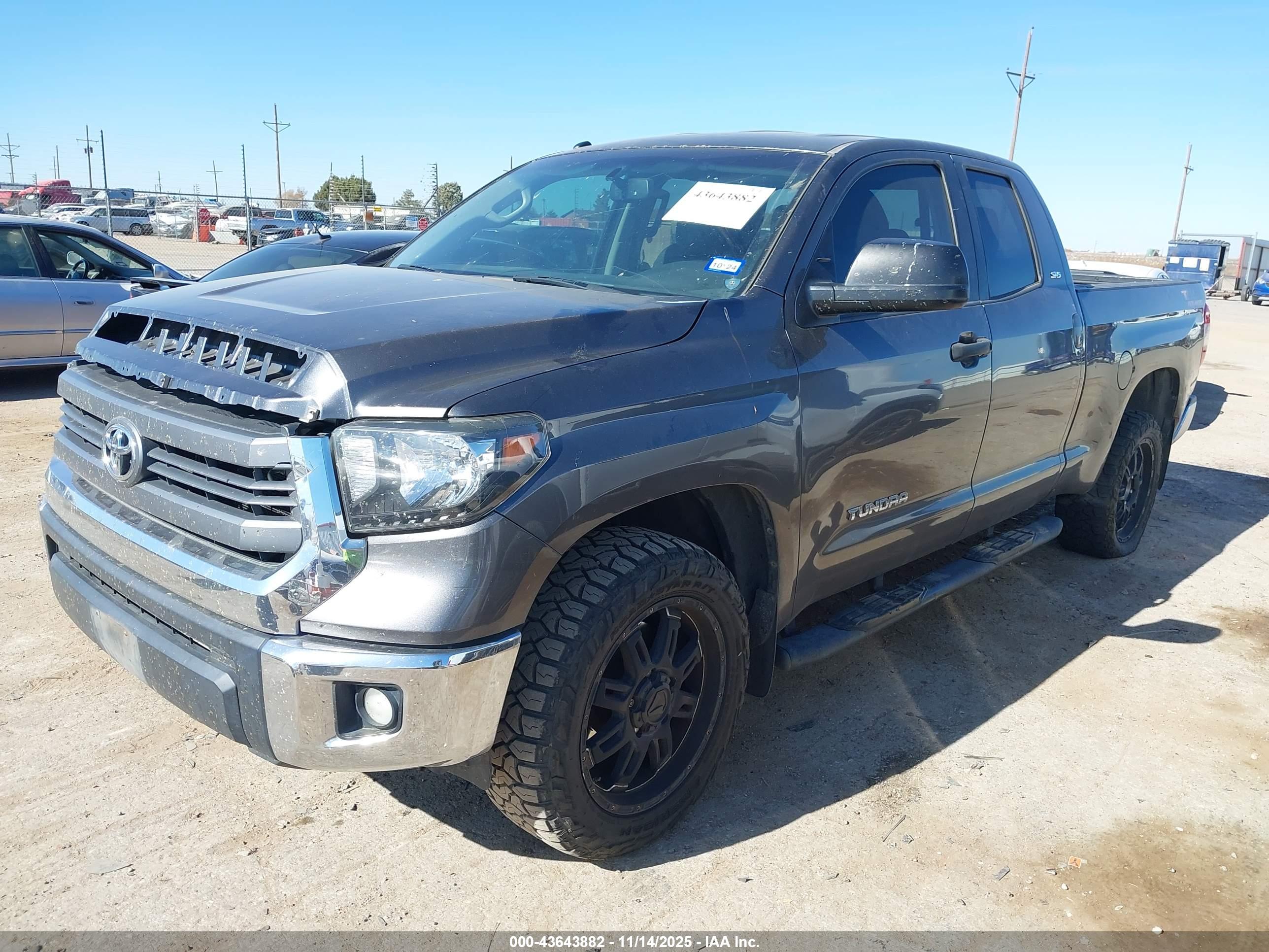 TOYOTA TUNDRA image 2