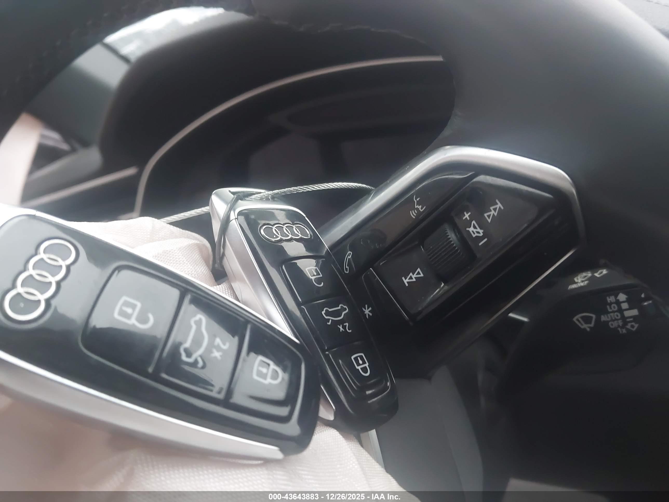 AUDI A6 image 11
