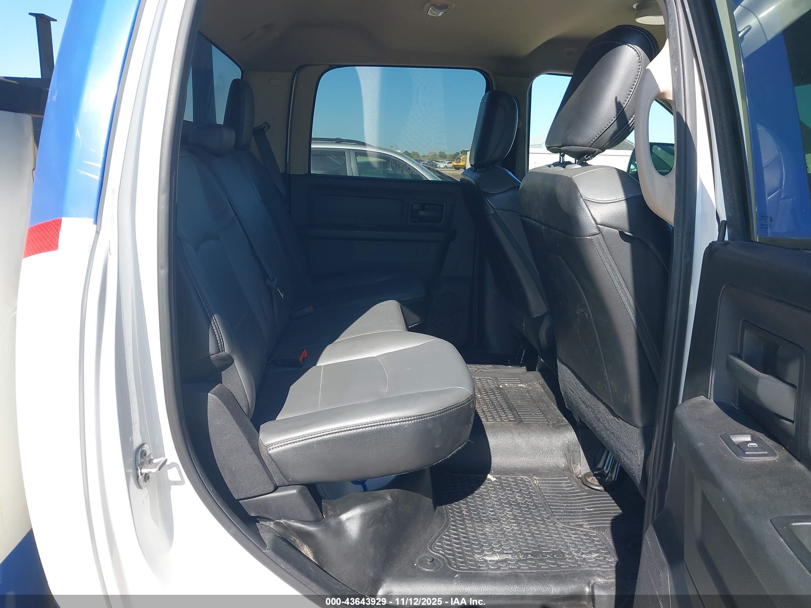 RAM 2500 image 8