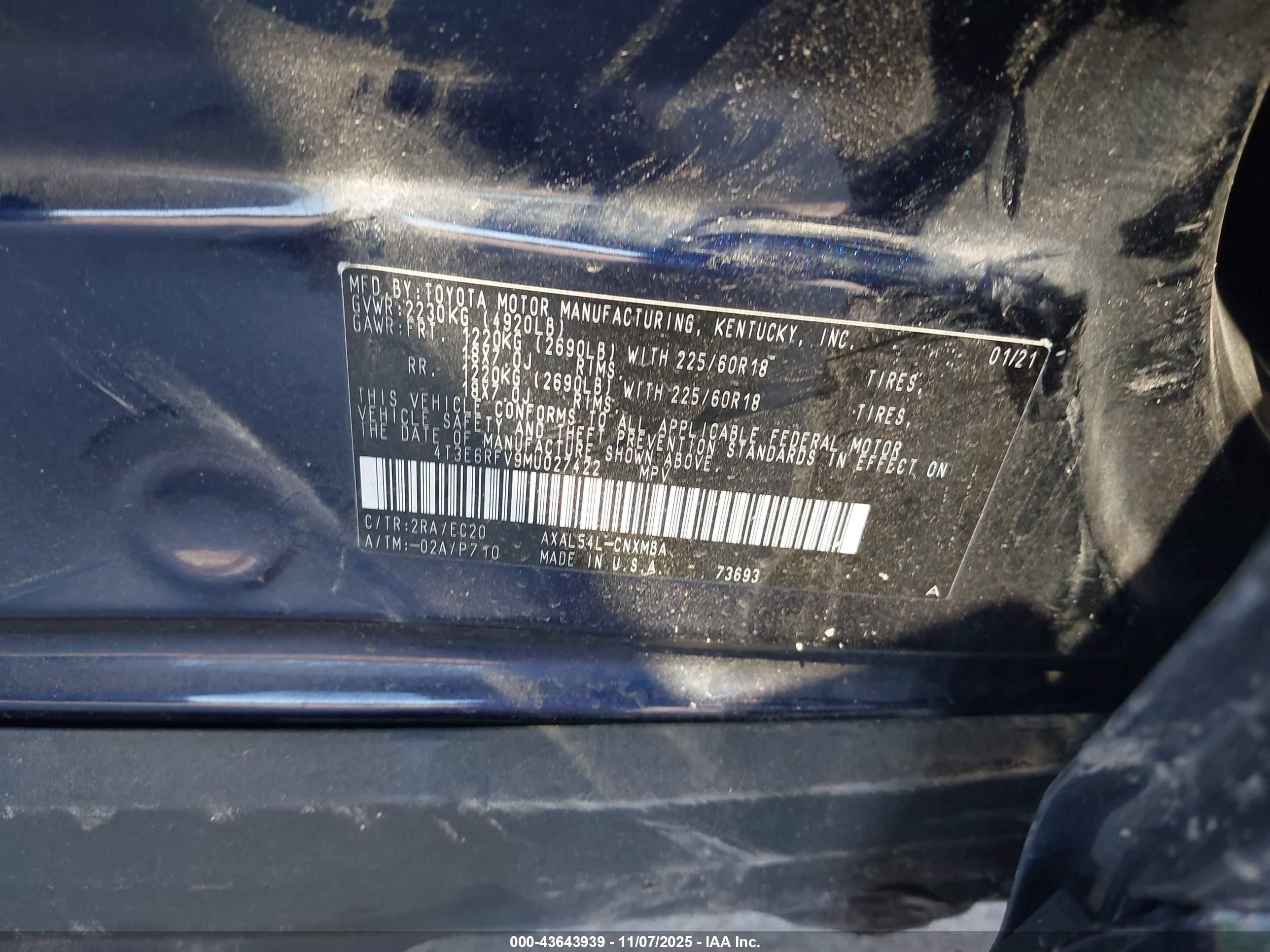 TOYOTA RAV4 image 9