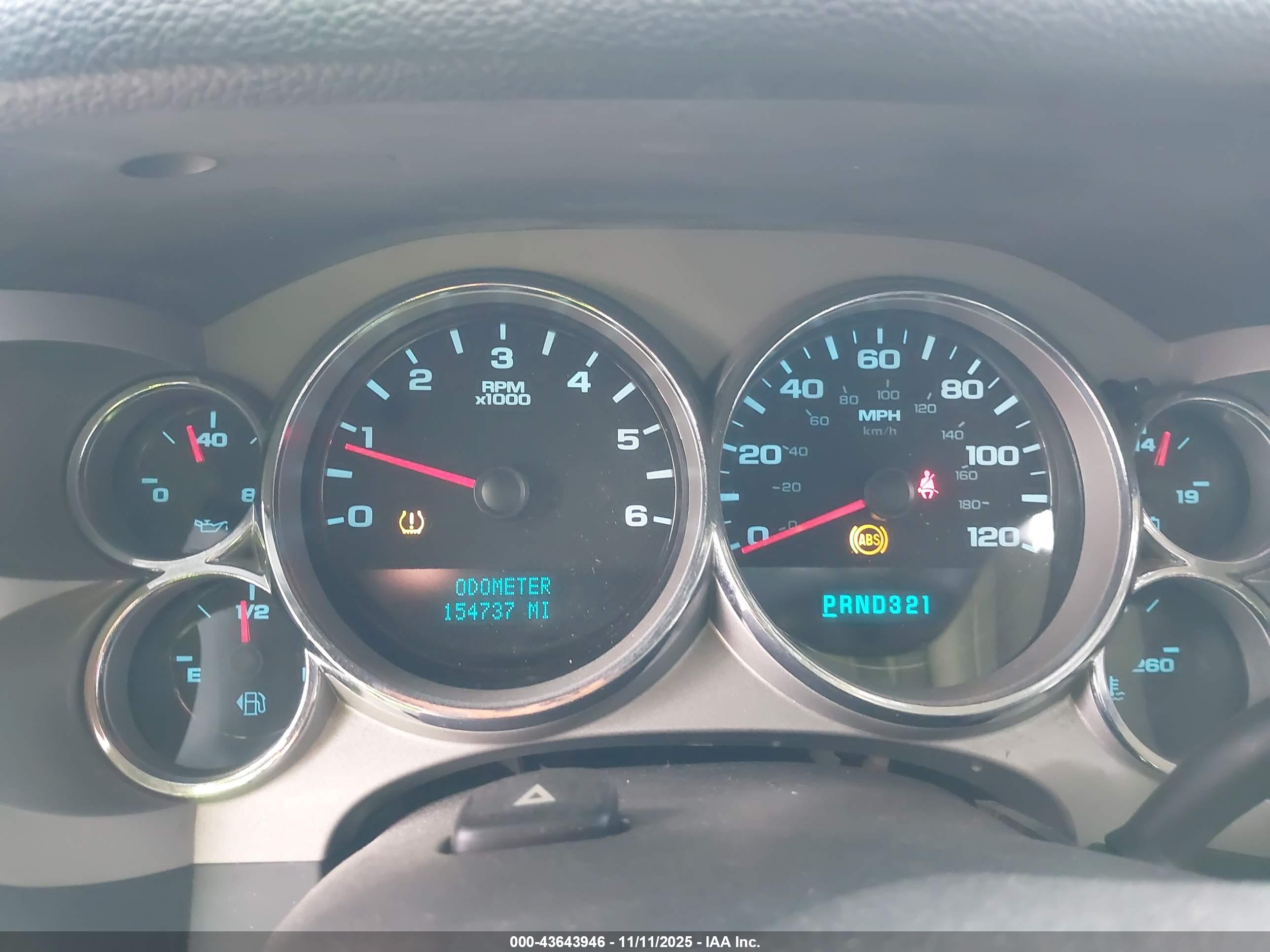 CHEVROLET SILVERADO image 7