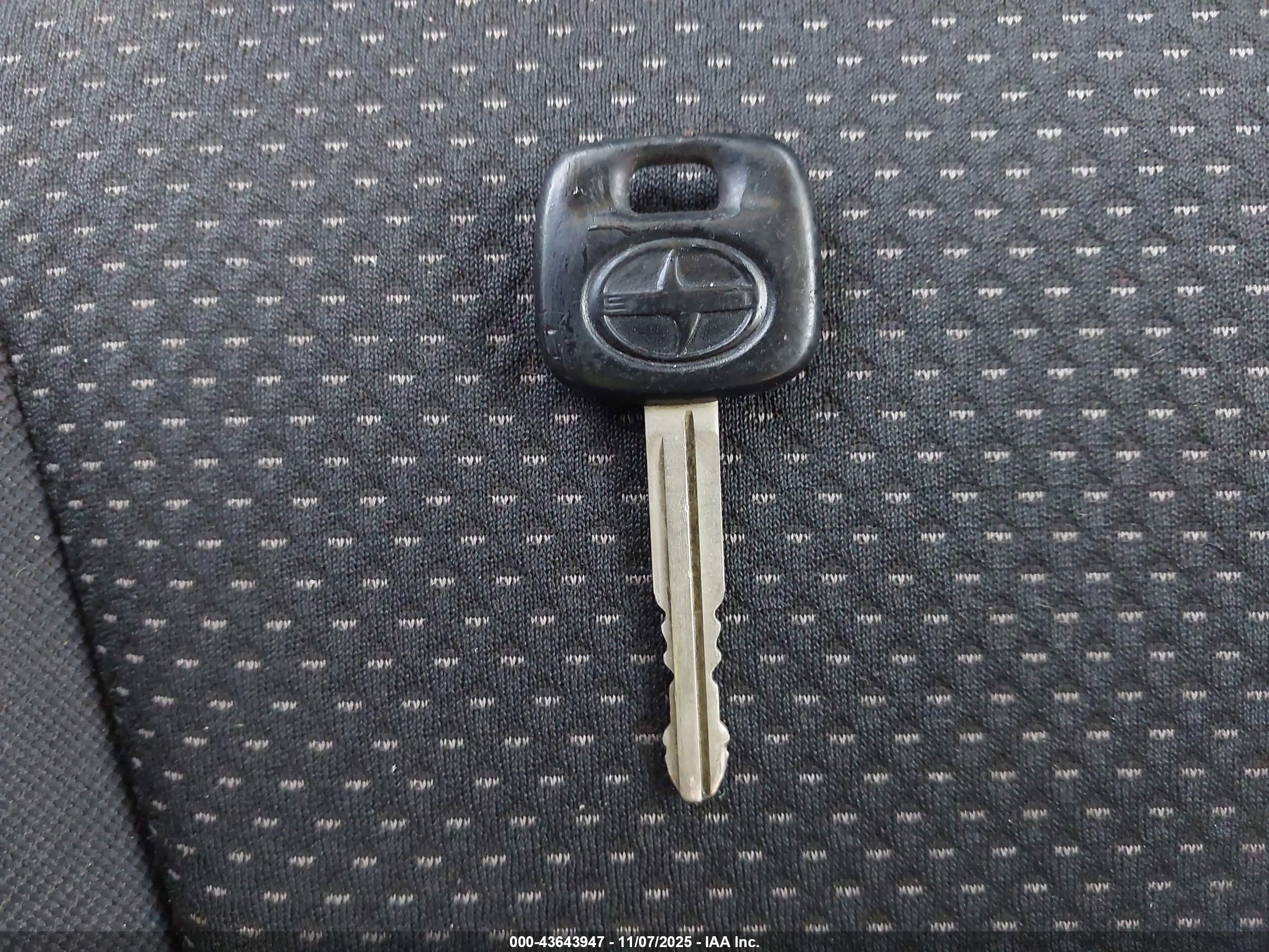 SCION XB image 11