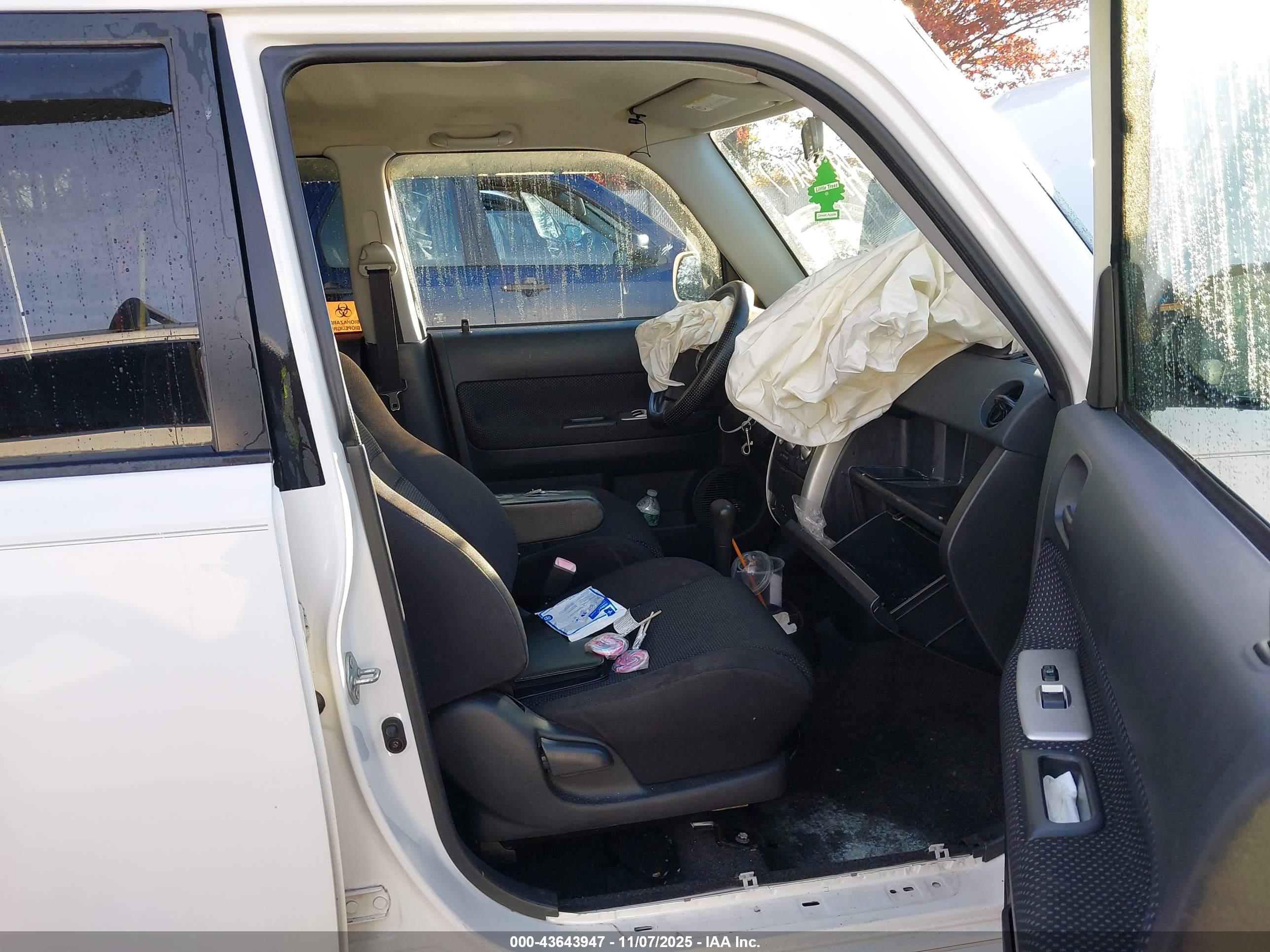 SCION XB image 5
