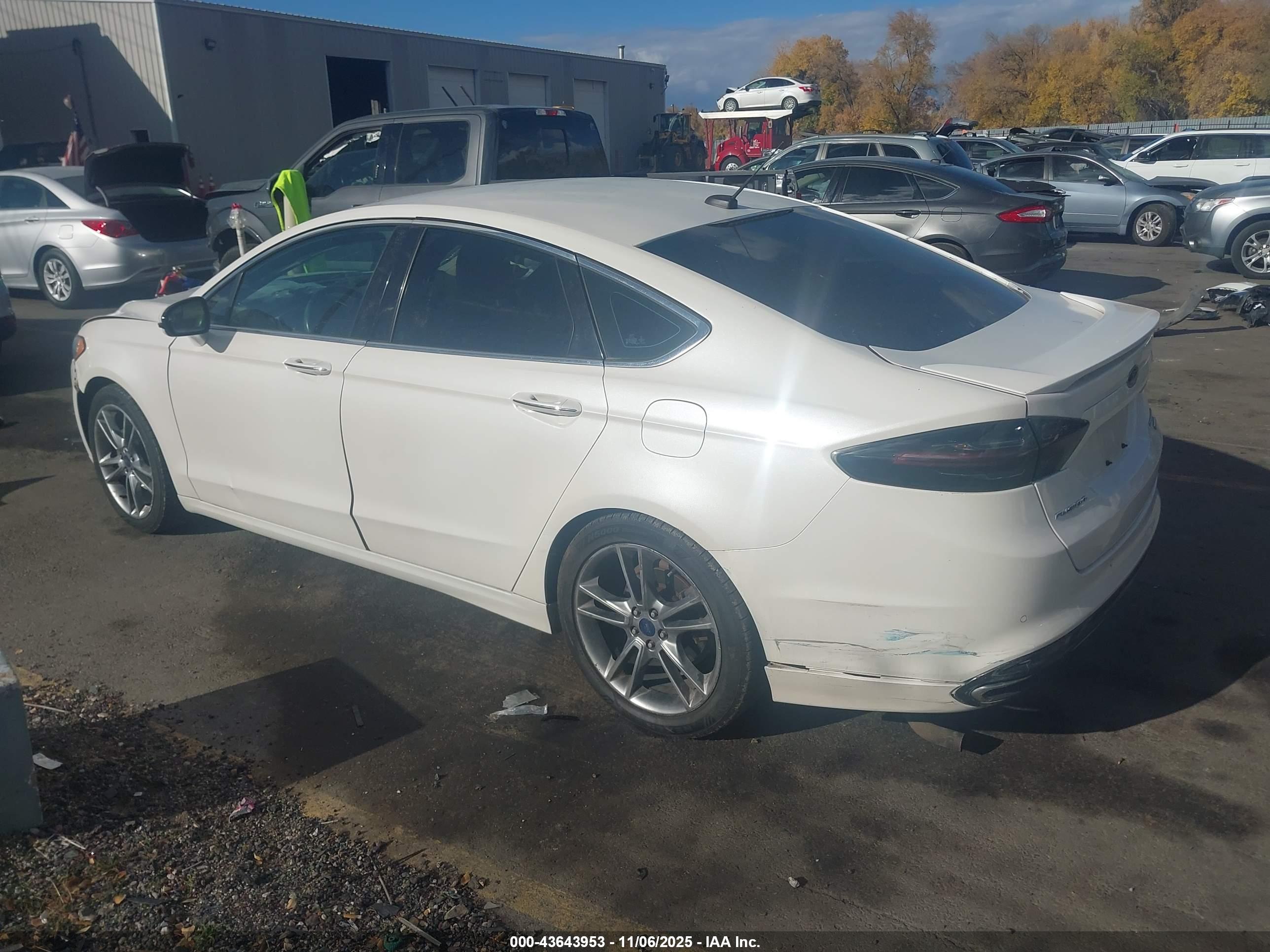 FORD FUSION image 3