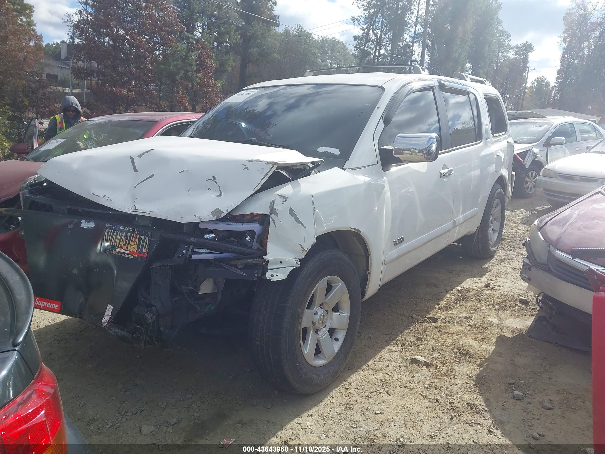 NISSAN ARMADA image 2
