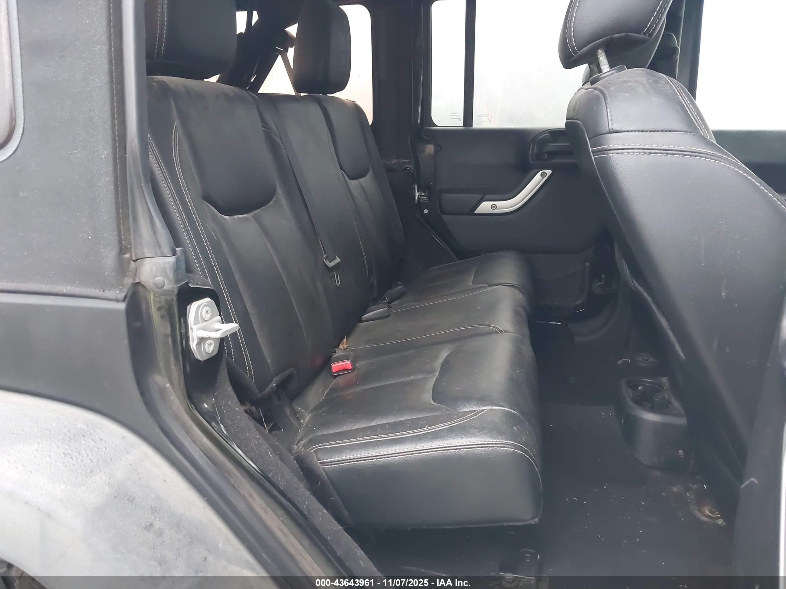 JEEP WRANGLER image 8