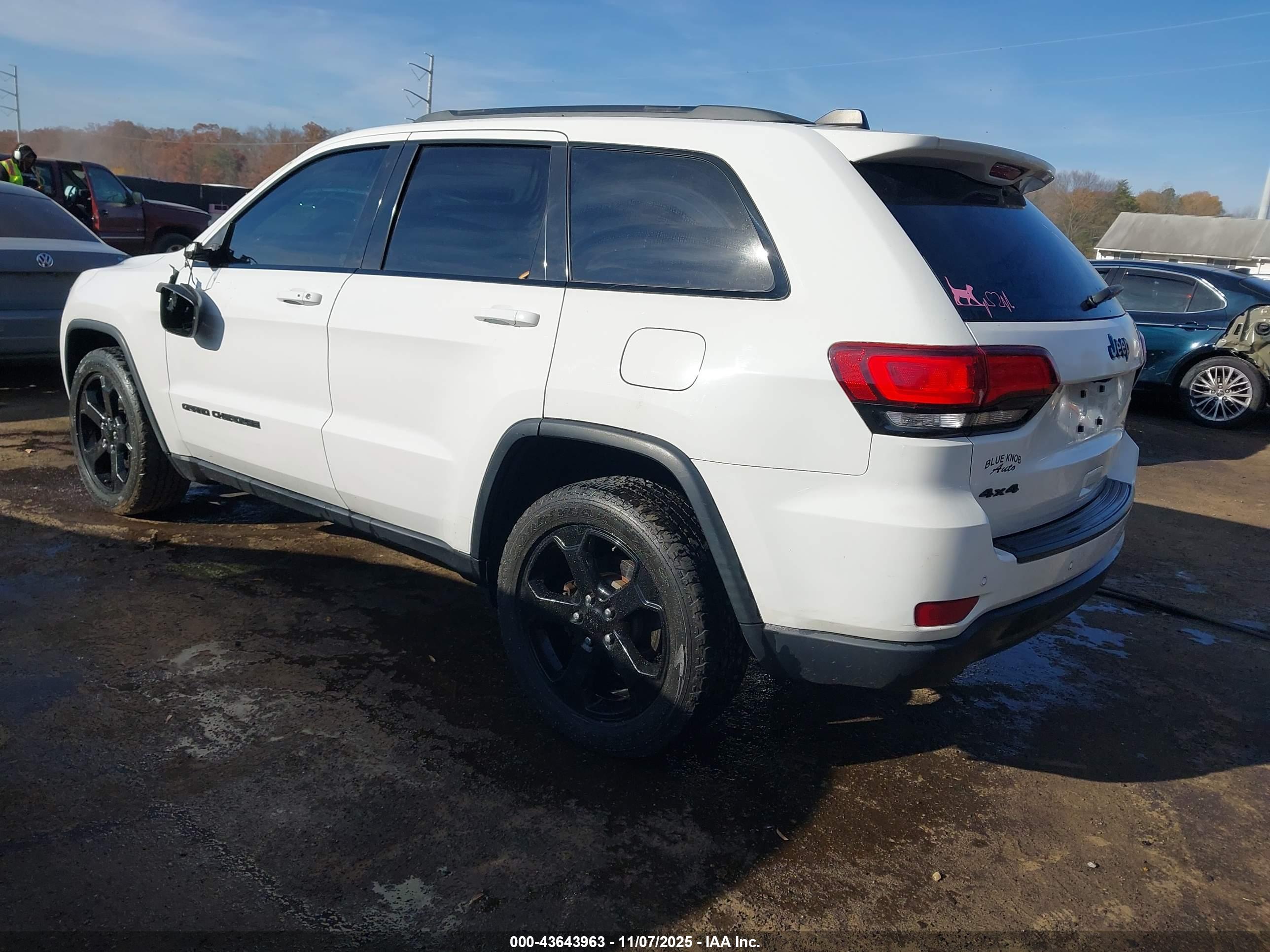 JEEP GRAND image 3